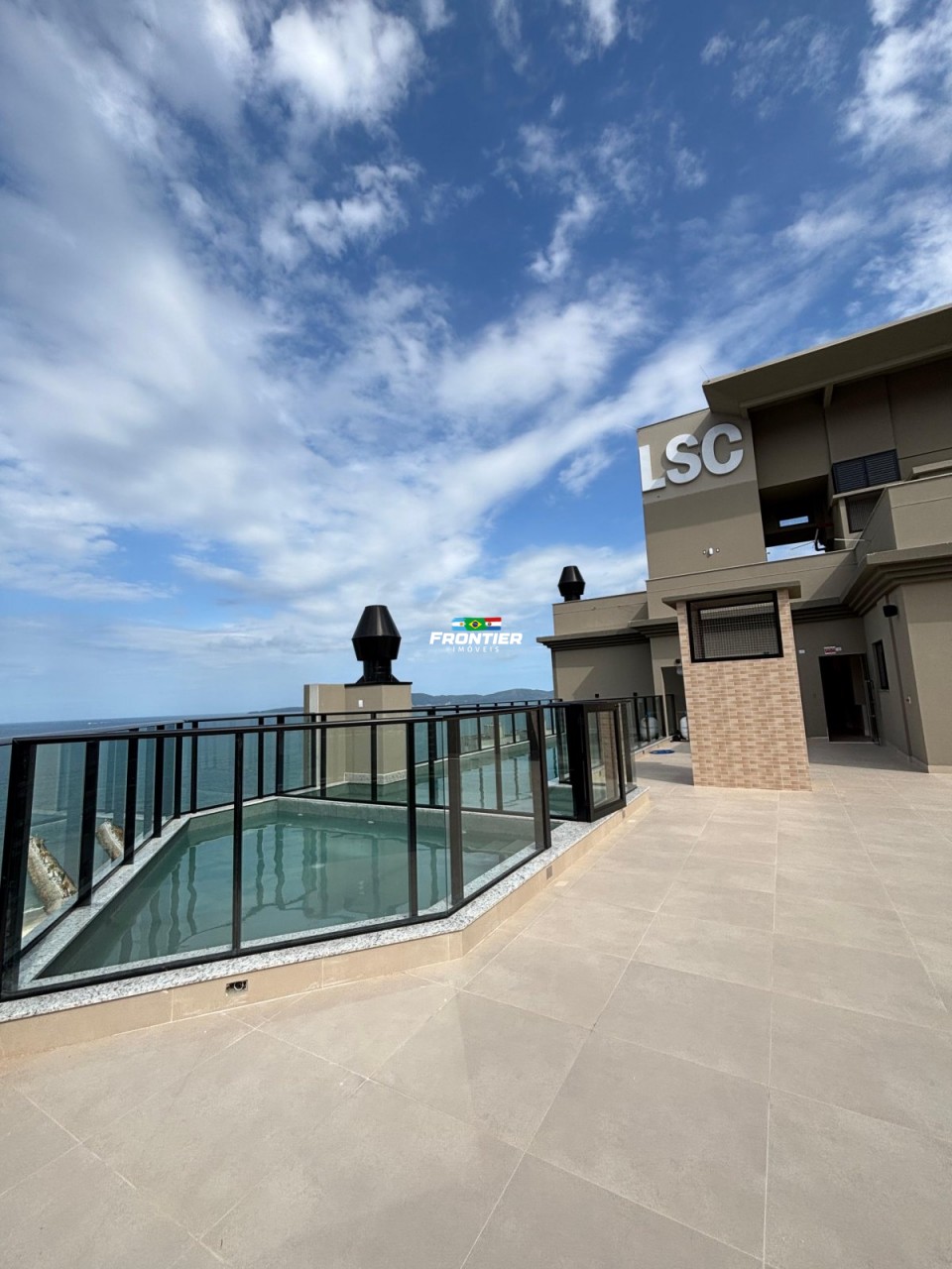 Apartamento mobiliado em Itapema SC.