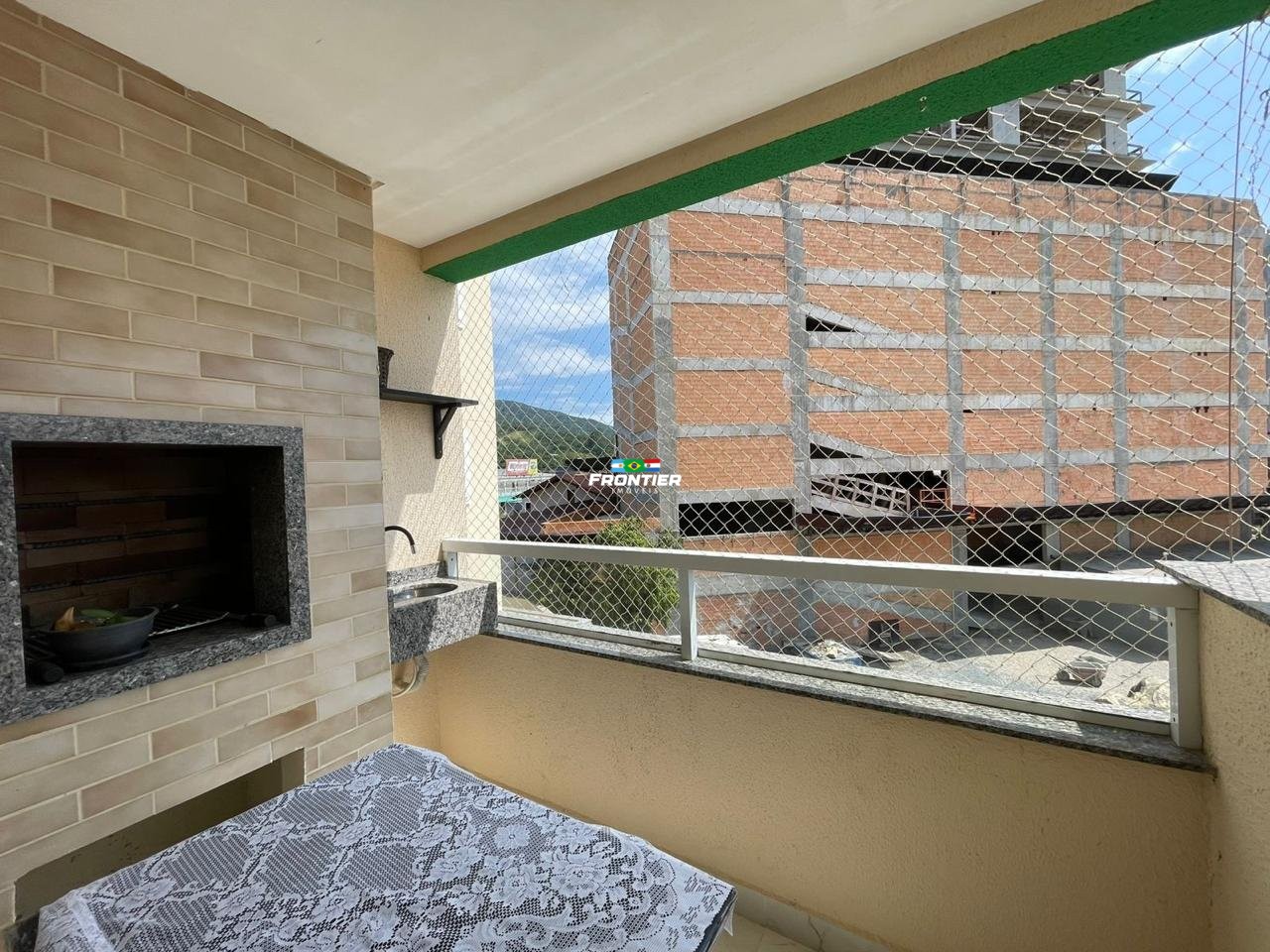 02 Su�tes aluguel anual mobiliado Porto Belo SC.