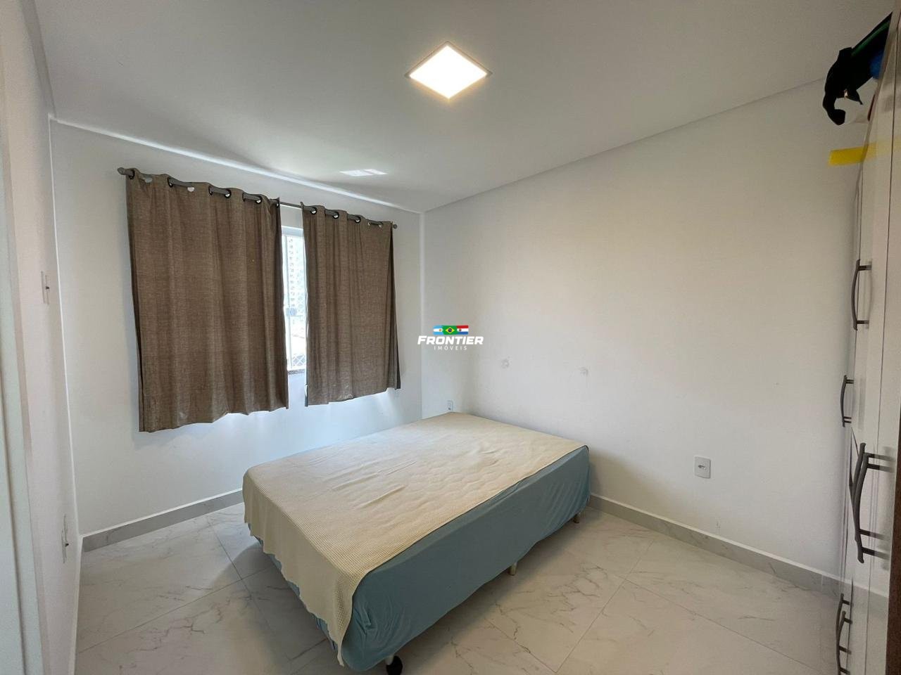 02 Su�tes aluguel anual mobiliado Porto Belo SC.