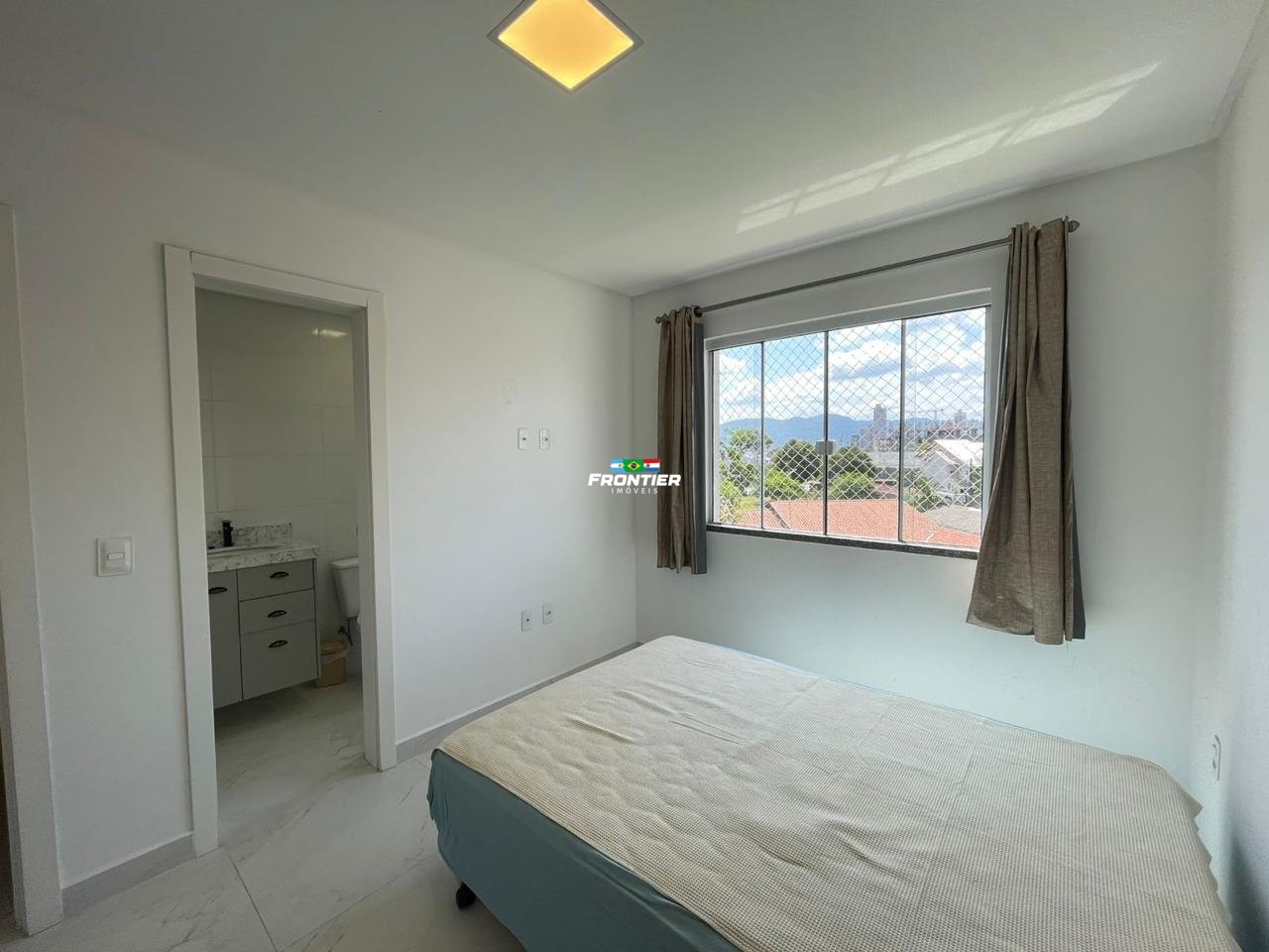 02 Su�tes aluguel anual mobiliado Porto Belo SC.