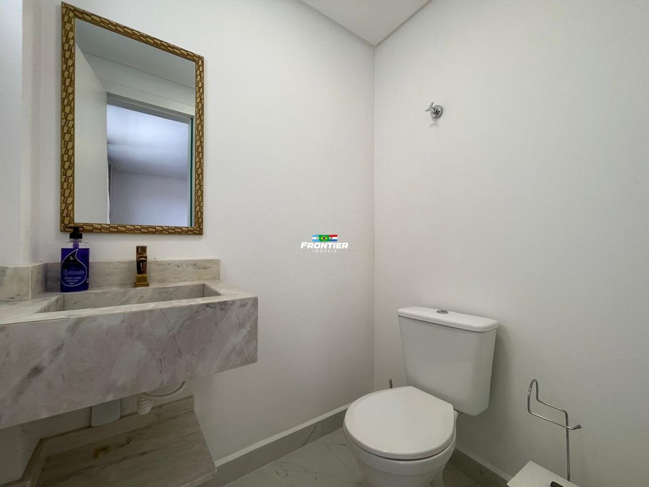 02 Su�tes aluguel anual mobiliado Porto Belo SC.