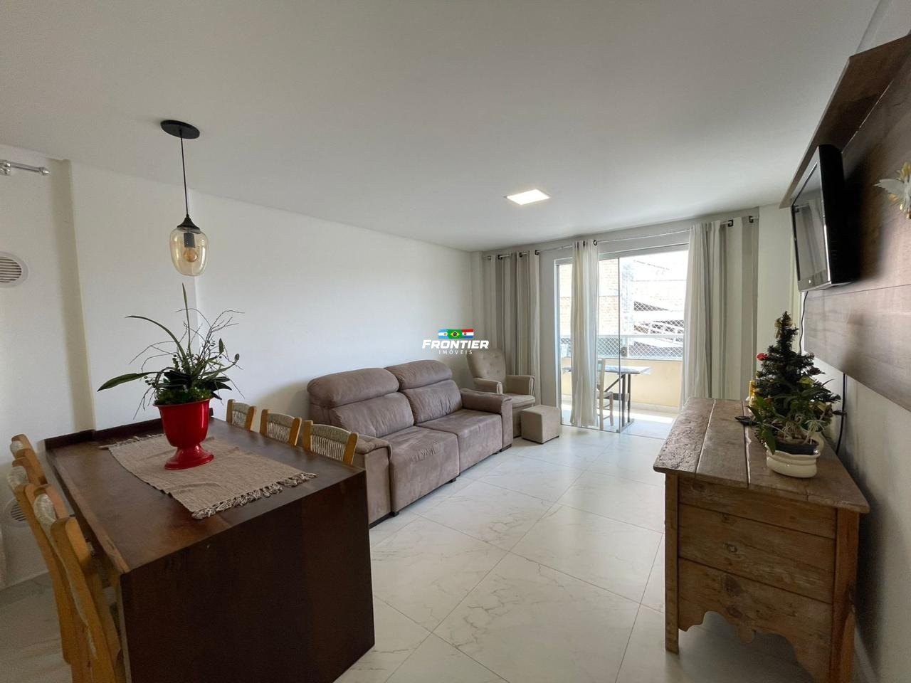 02 Su�tes aluguel anual mobiliado Porto Belo SC.