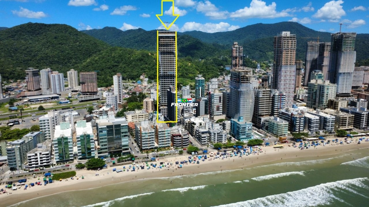 04 Su�tes � 100 metros do mar 