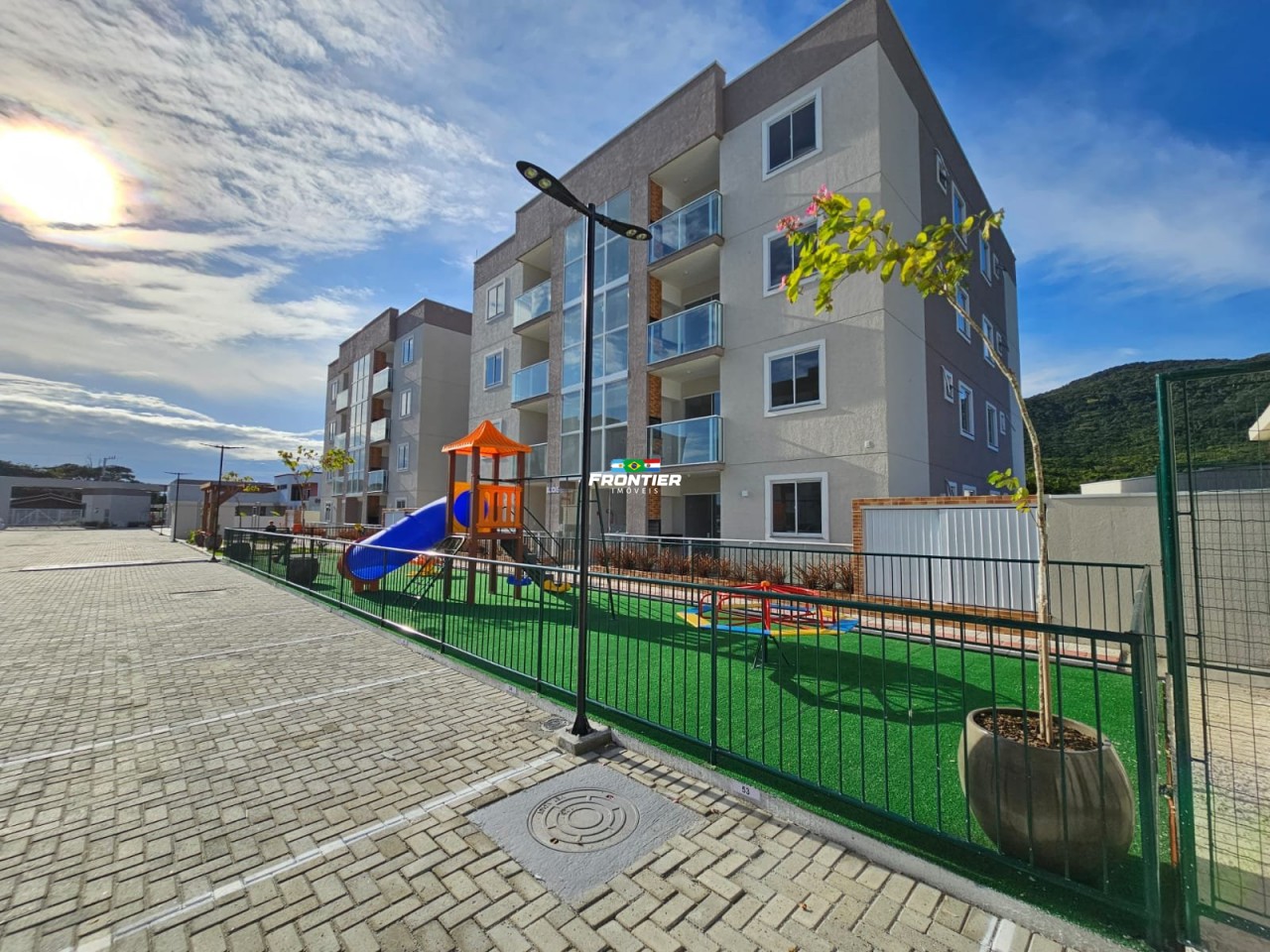 02 quartos, 50% de entrada, saldo em 30x