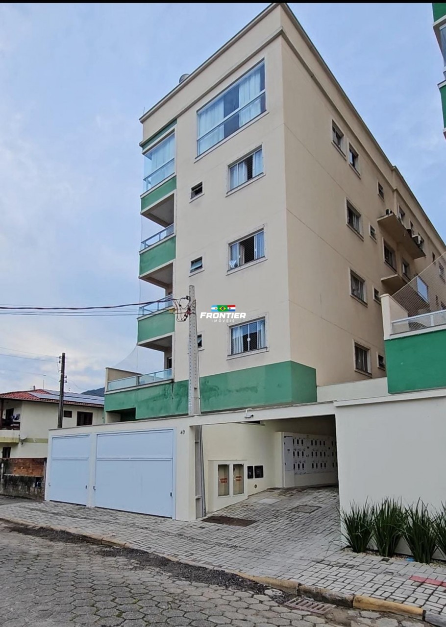 Apto mobiliado 02 Quartos Bal. Perequ�