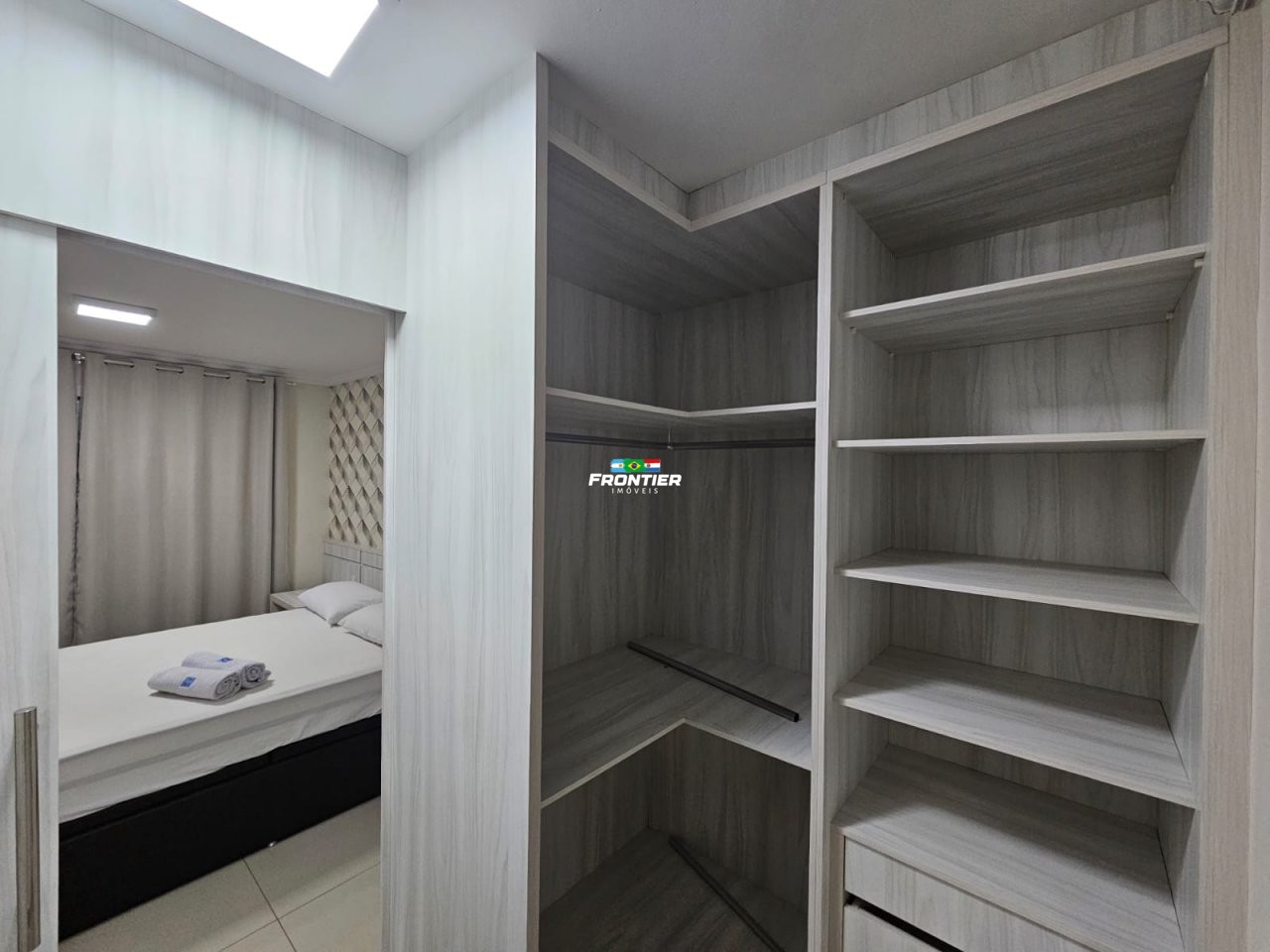 Apartamento t�rreo � venda no Centro de Foz