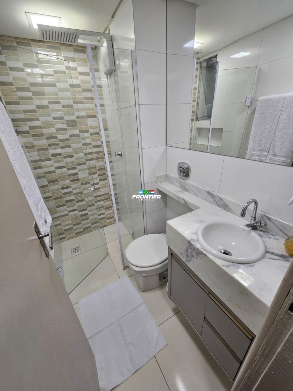 Apartamento t�rreo � venda no Centro de Foz
