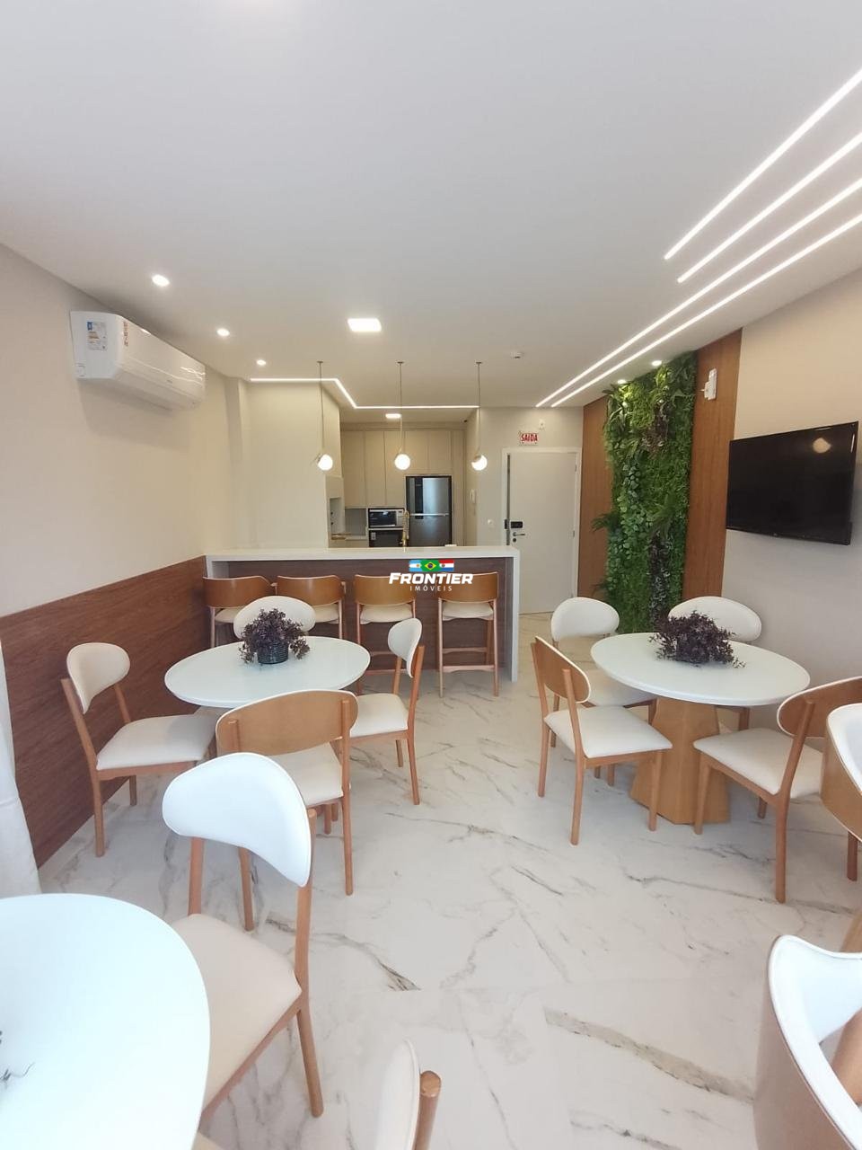 03 Quartos � 350 metros do mar Perequ�