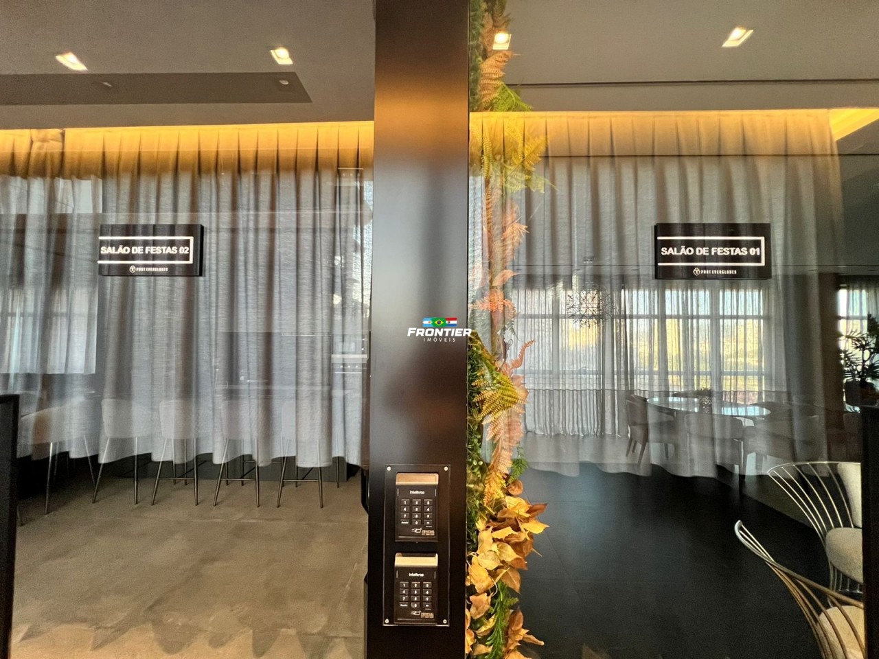 03 Su�tes pronto, 350 metros do mar Perequ�