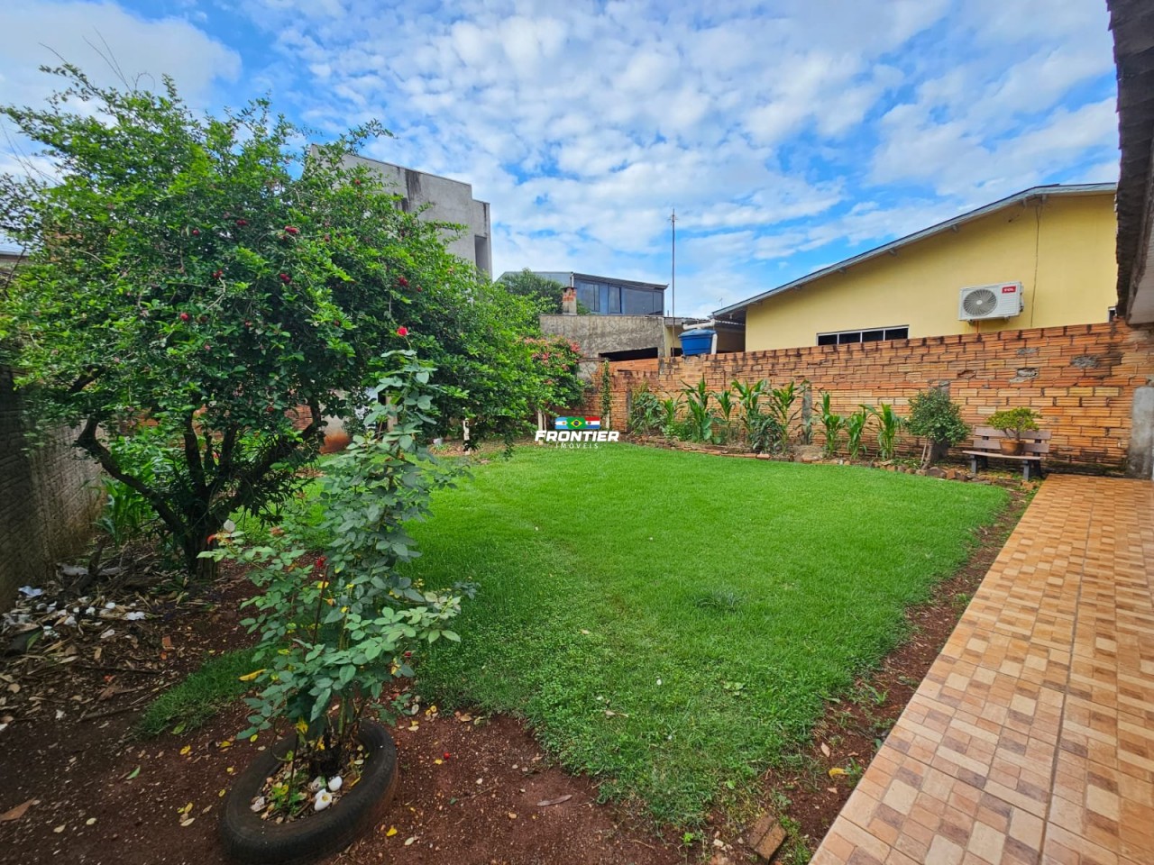 Casa com 02 lotes a venda Porto Meira 