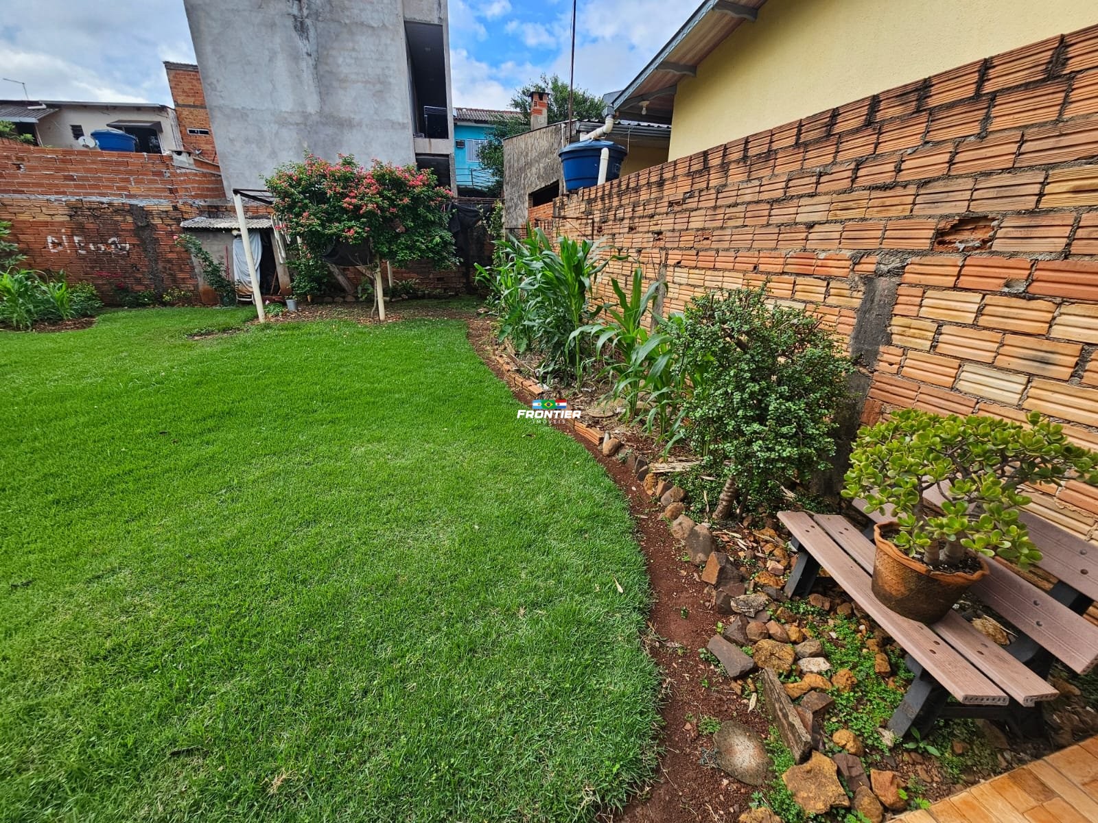 Casa com 02 lotes a venda Porto Meira 