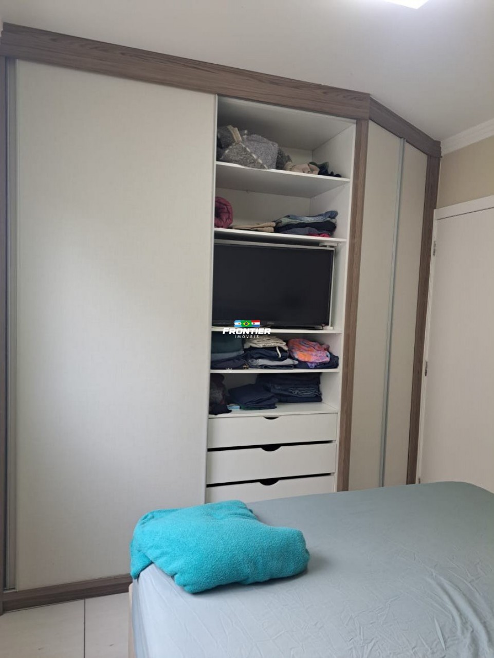 Apartamento mobiliado 02 quartos perequ�