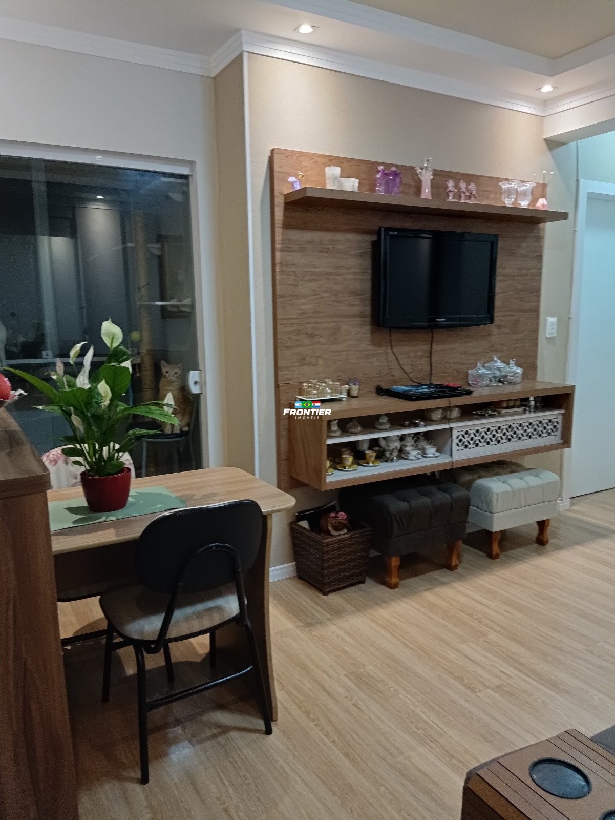 Apartamento mobiliado 02 quartos perequ