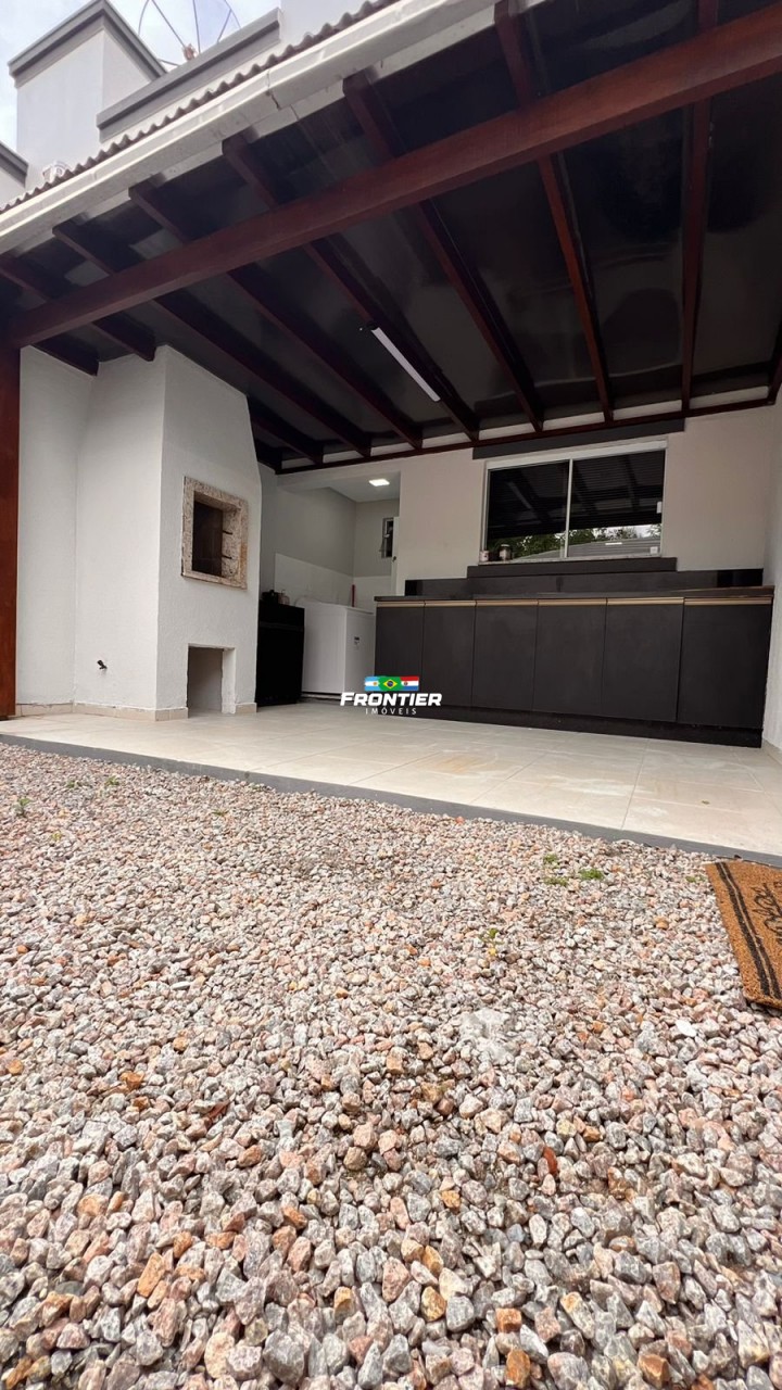 Sobrado mobiliado em Tijucas SC