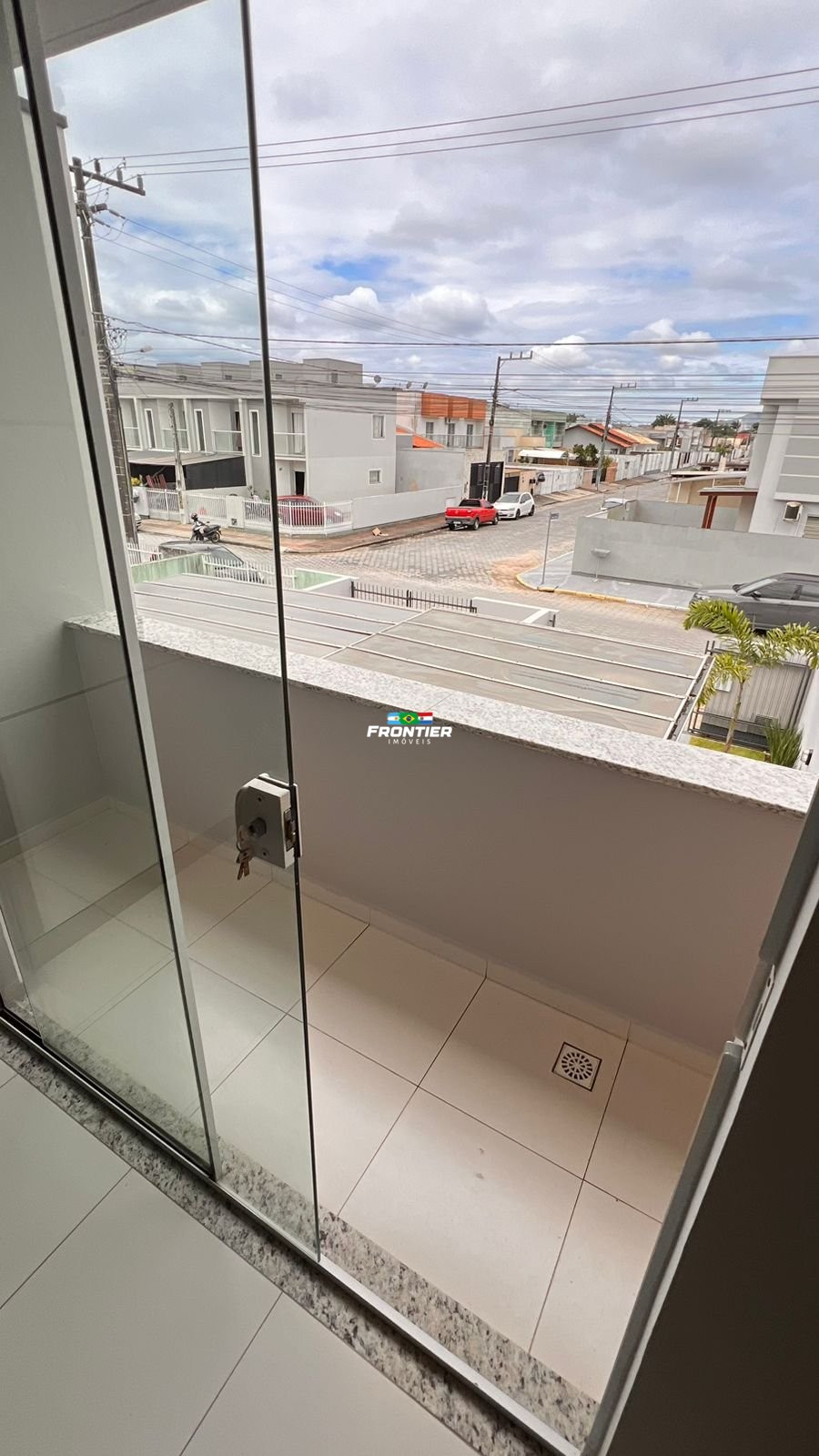 Sobrado mobiliado em Tijucas SC