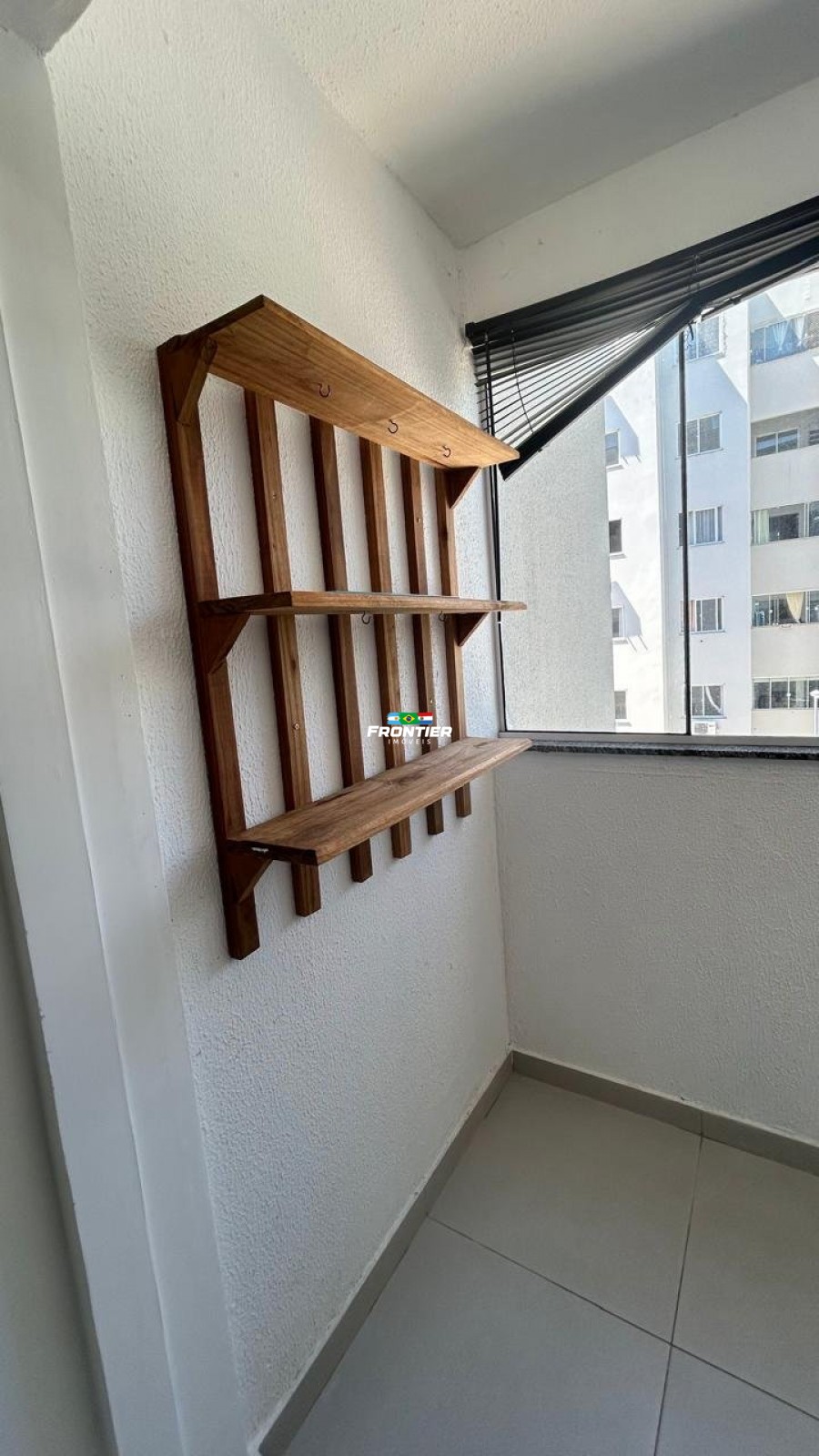 02 Quartos  venda Perequ