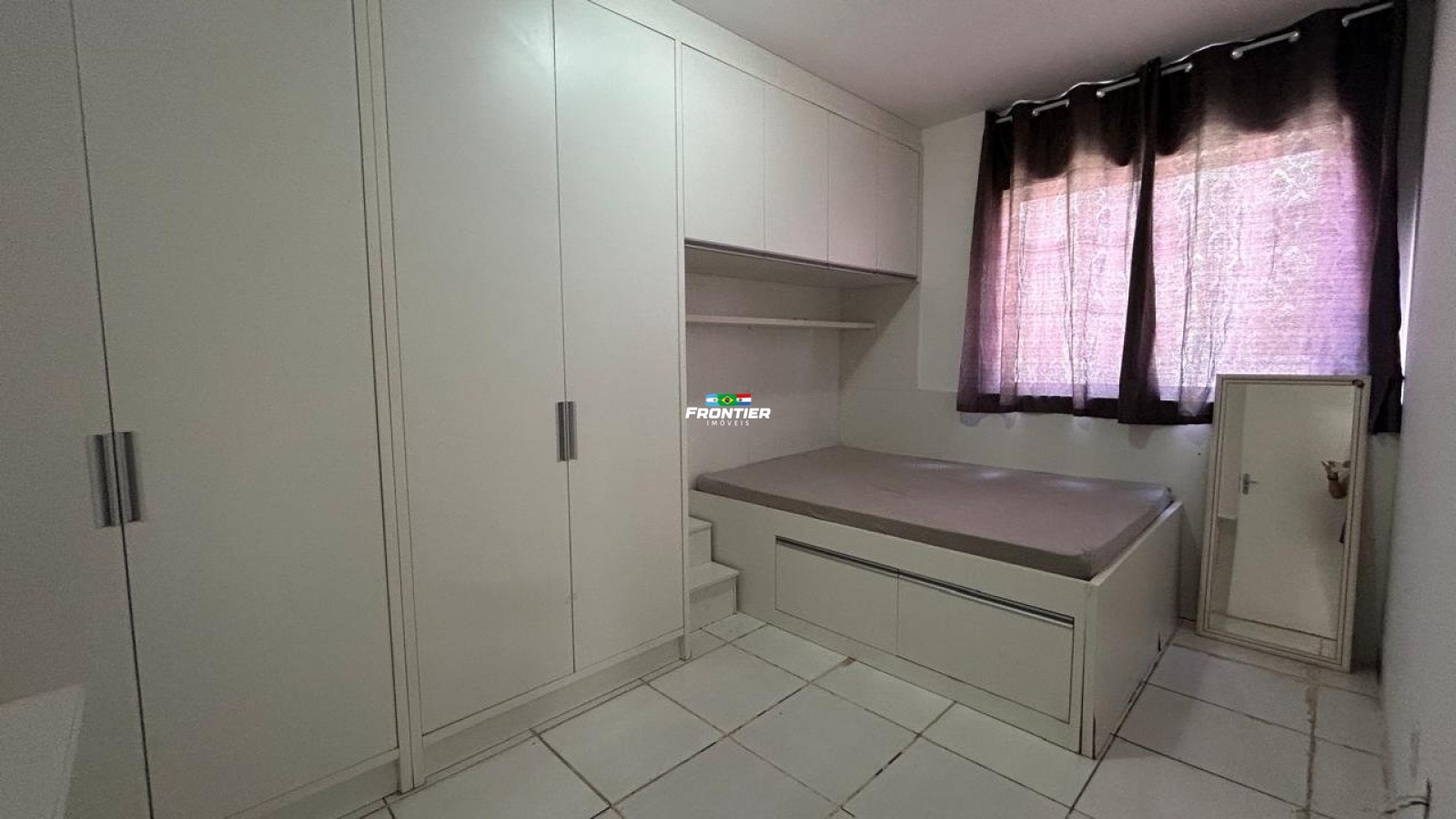 02 Quartos  venda Perequ