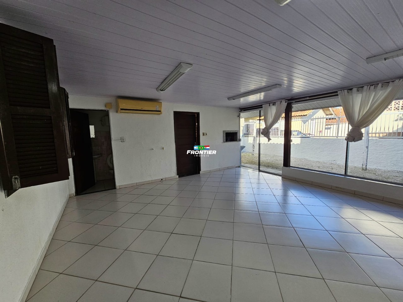 Casa 03 quartos aluguel anual