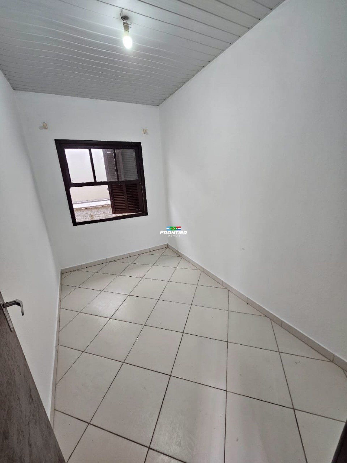 Casa 03 quartos aluguel anual