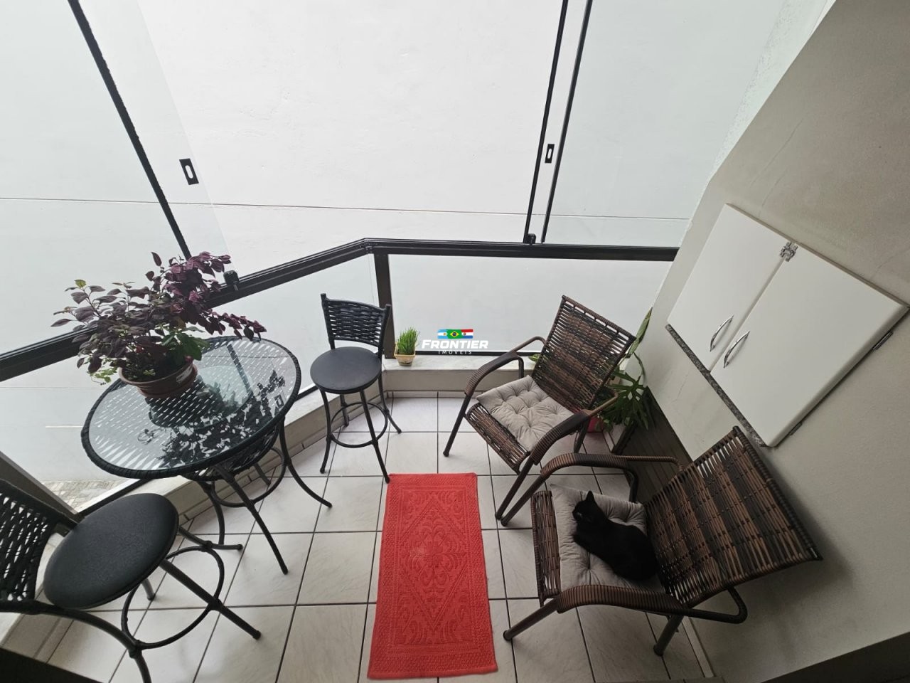 Apartamento  loca��o anual meia praia