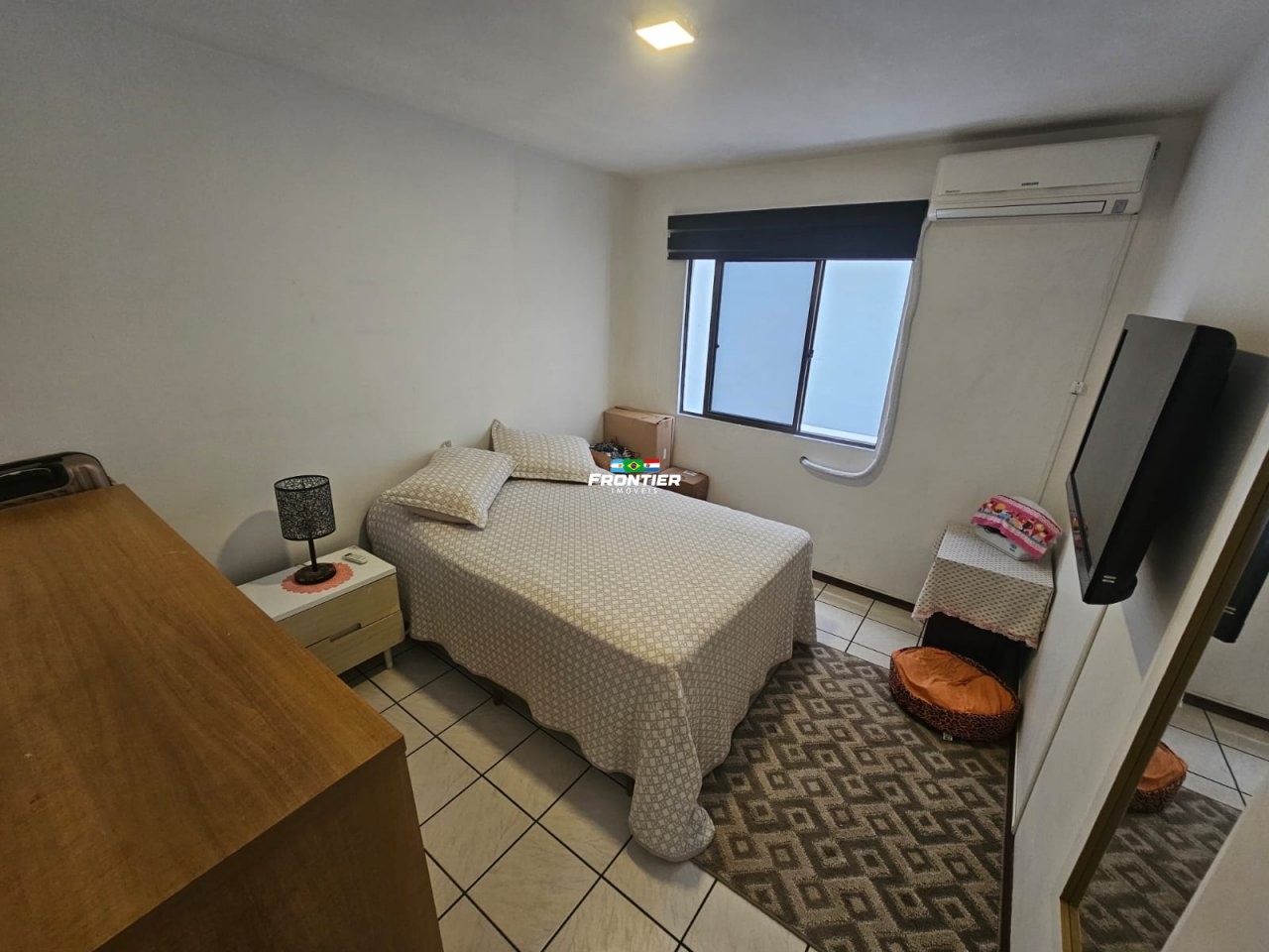 Apartamento  loca��o anual meia praia