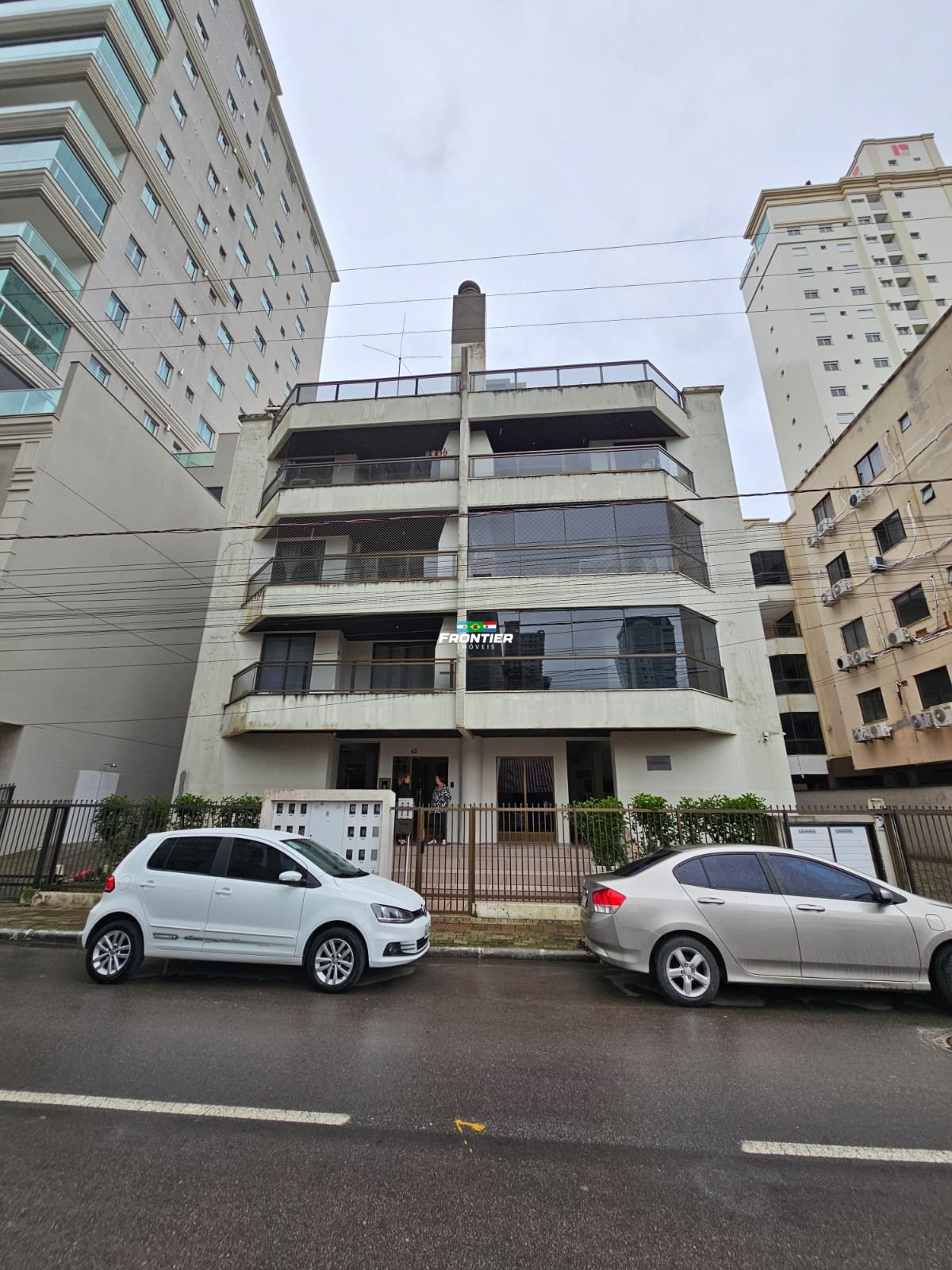 Apartamento trreo meia praia