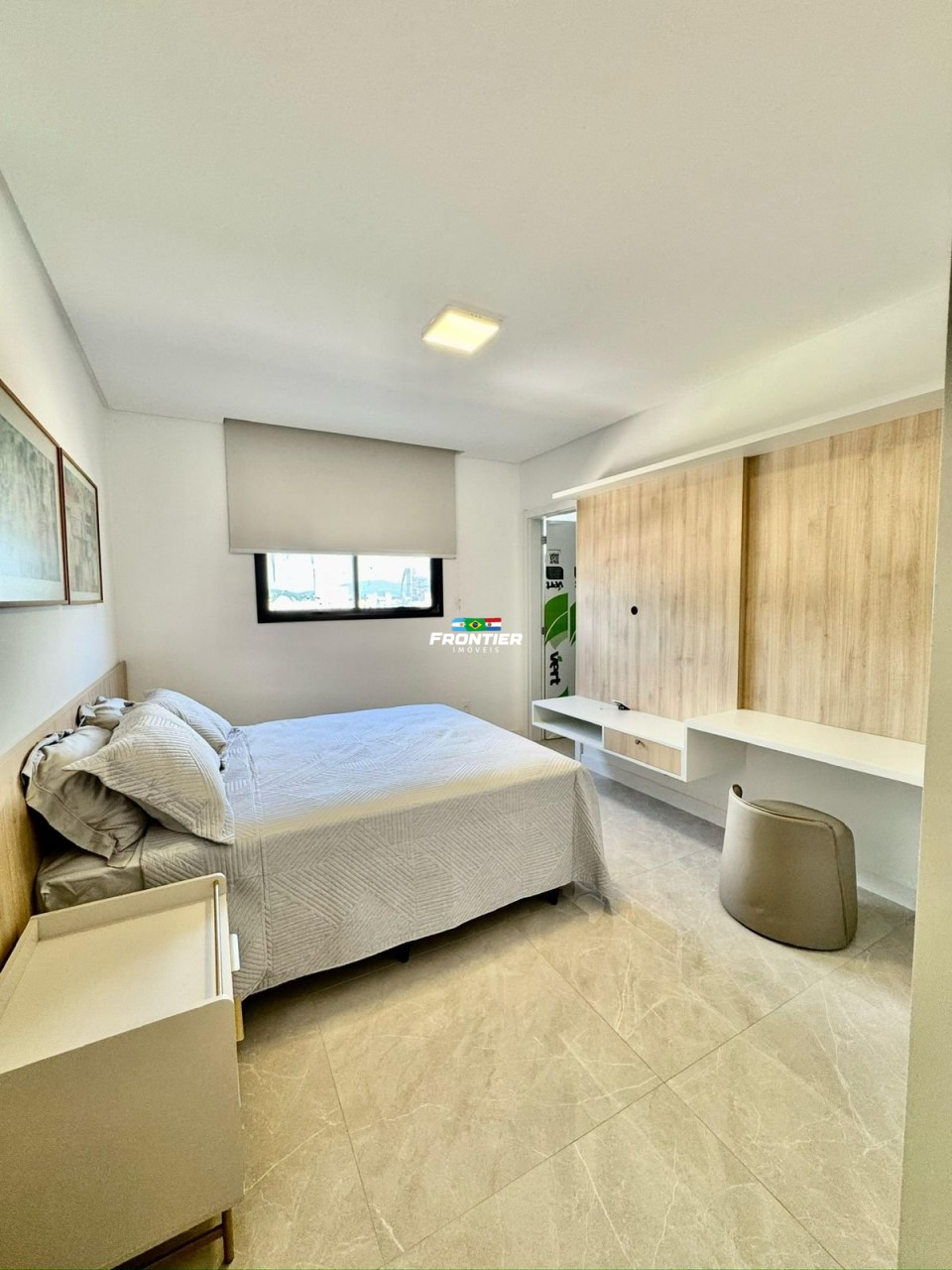 03 Su�tes � 350 metros da praia