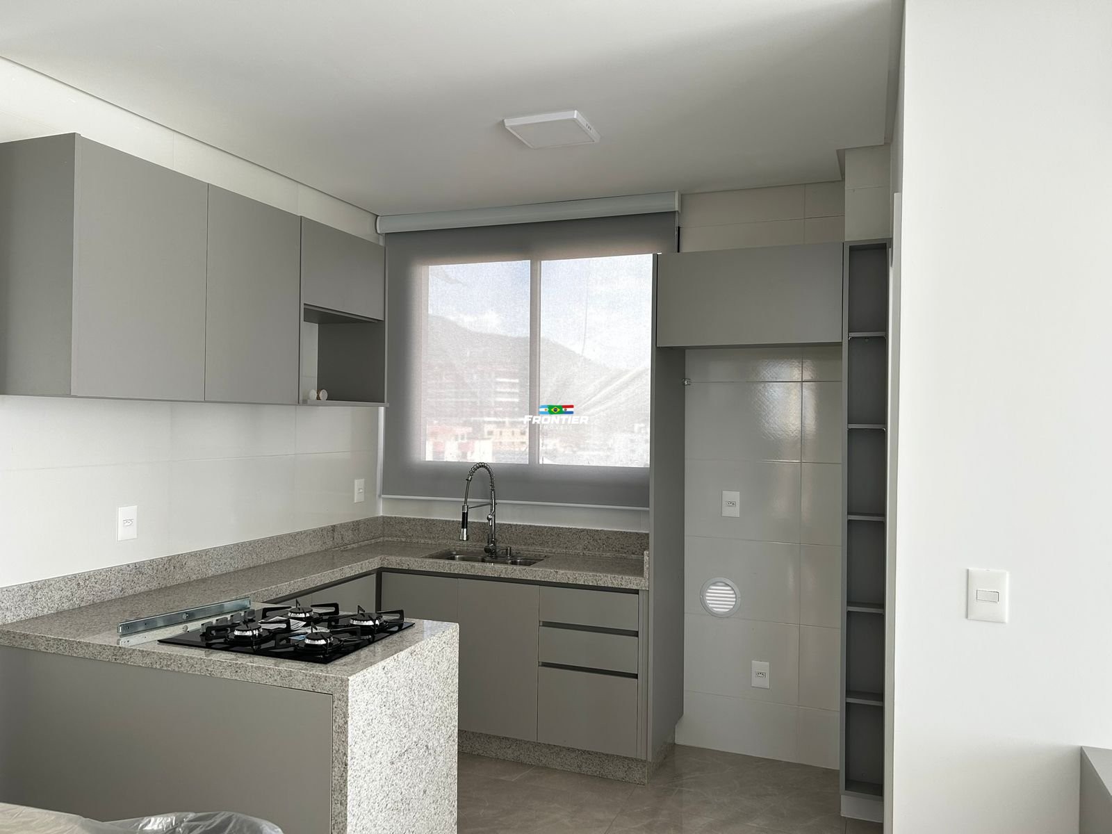 03 Sutes  350 metros da praia