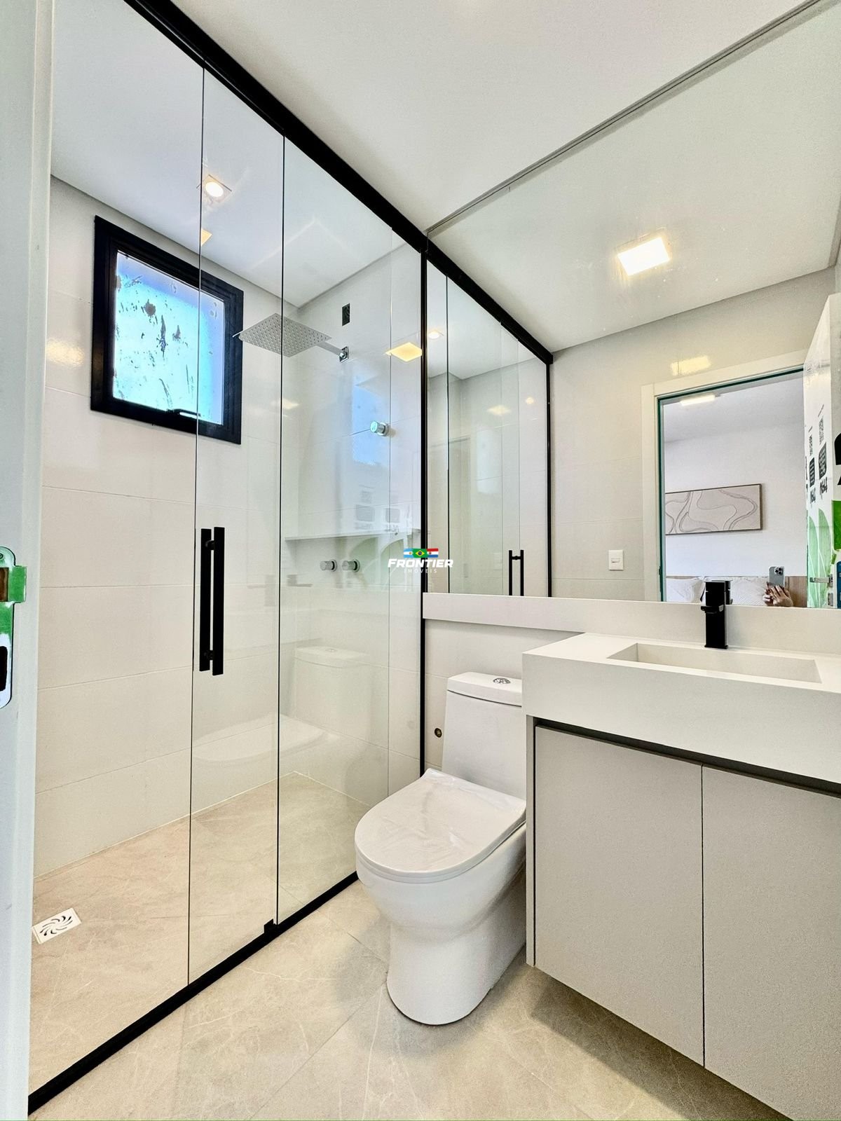 03 Sutes  350 metros da praia