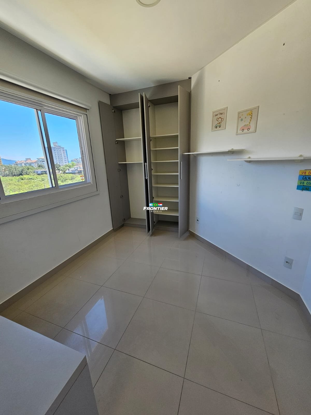 03 Quartos  250 metros do mar Bal. Perequ