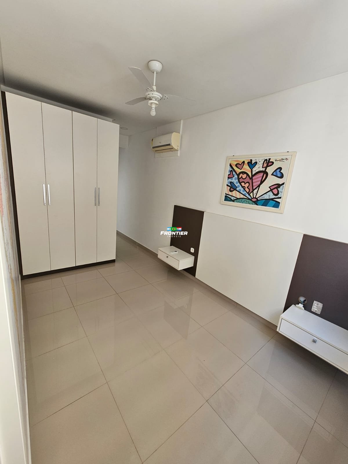 Locao anual 03 quartos  400 metros do mar