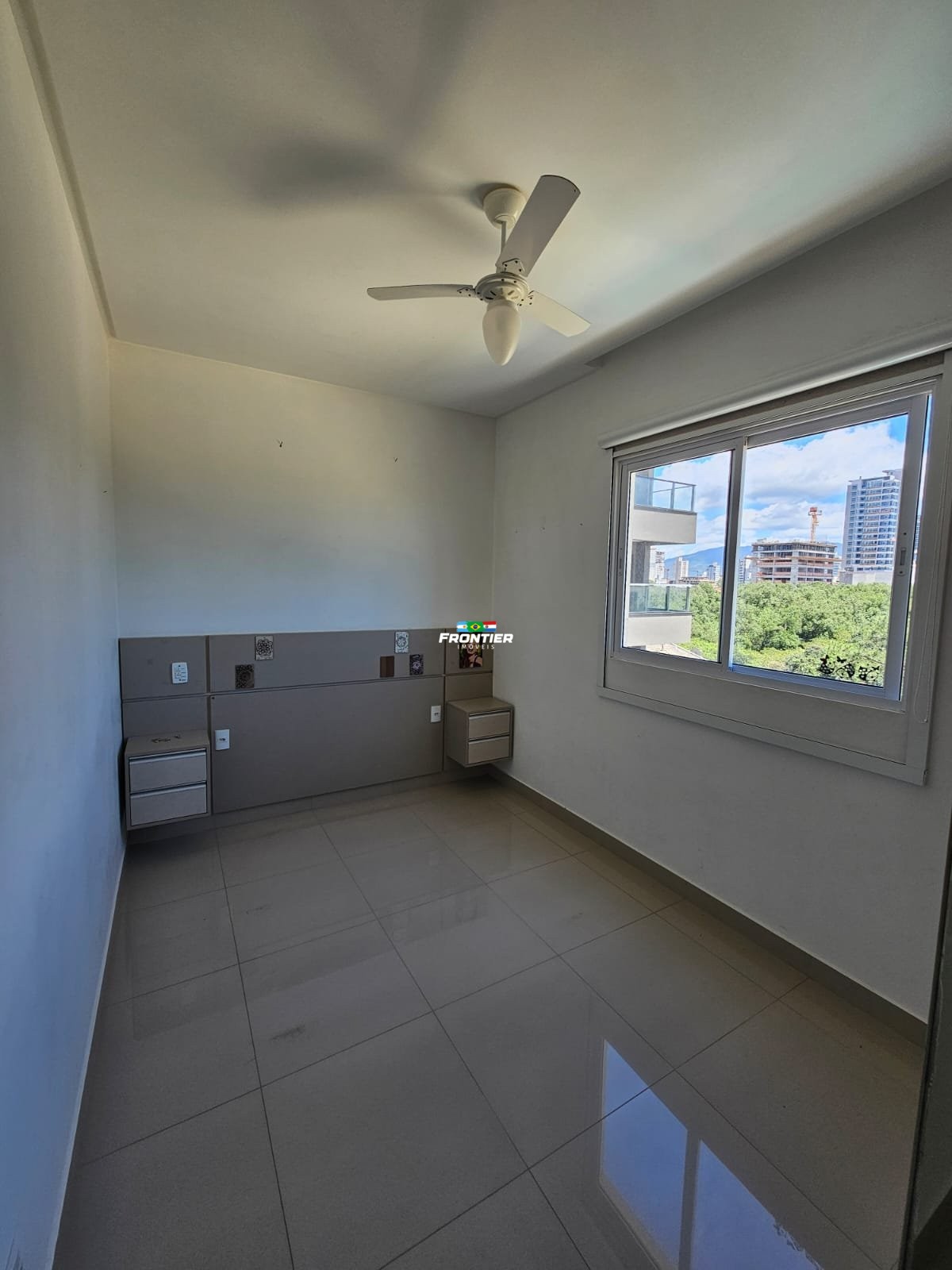 Loca��o anual Bal. Perequ�, 03 quartos