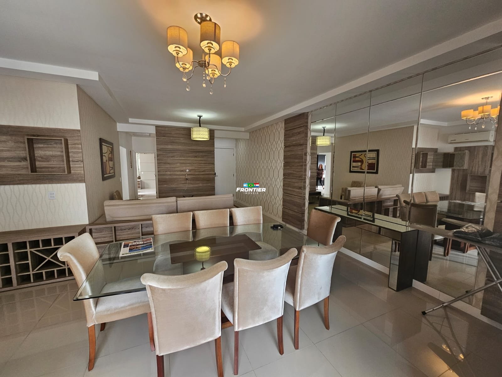 Loca��o anual 03 quartos Meia Praia