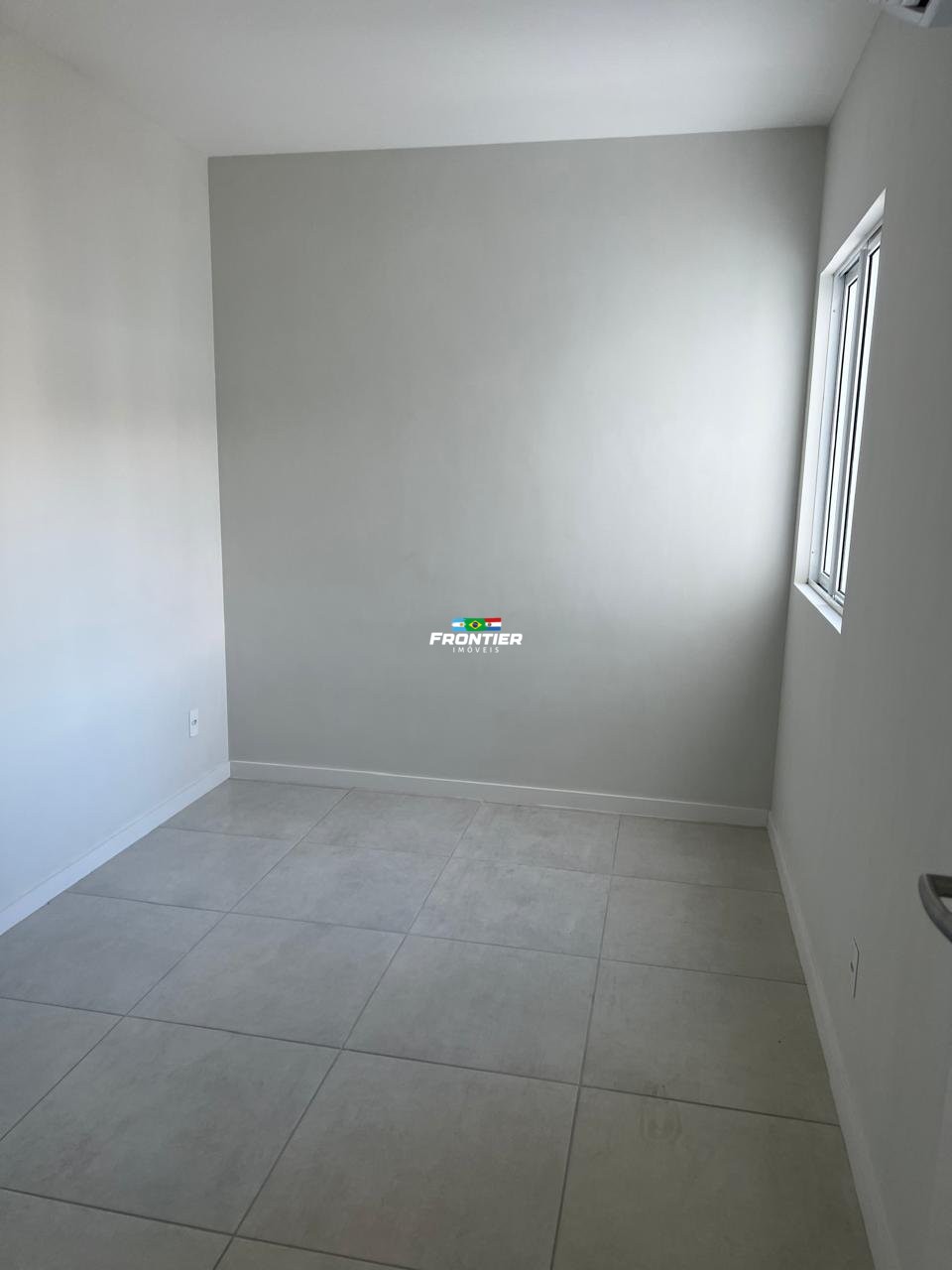 02 Quartos � venda em Porto Belo