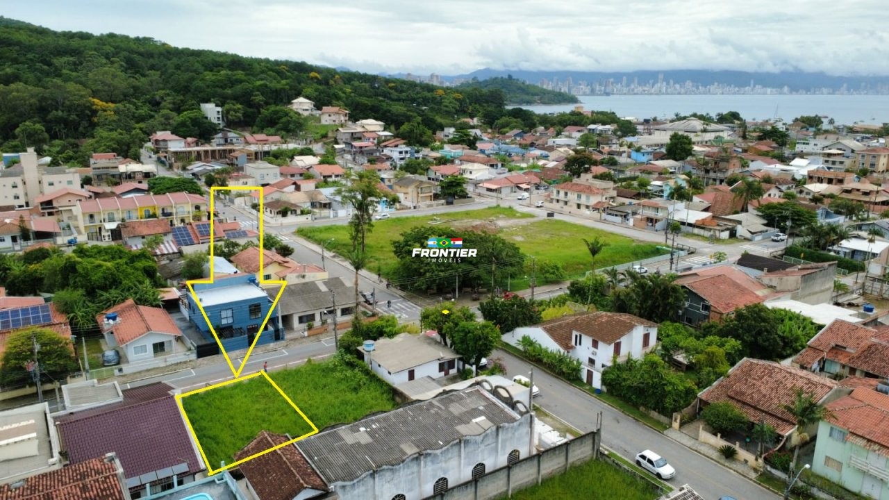 Lote � venda centro de Porto Belo 