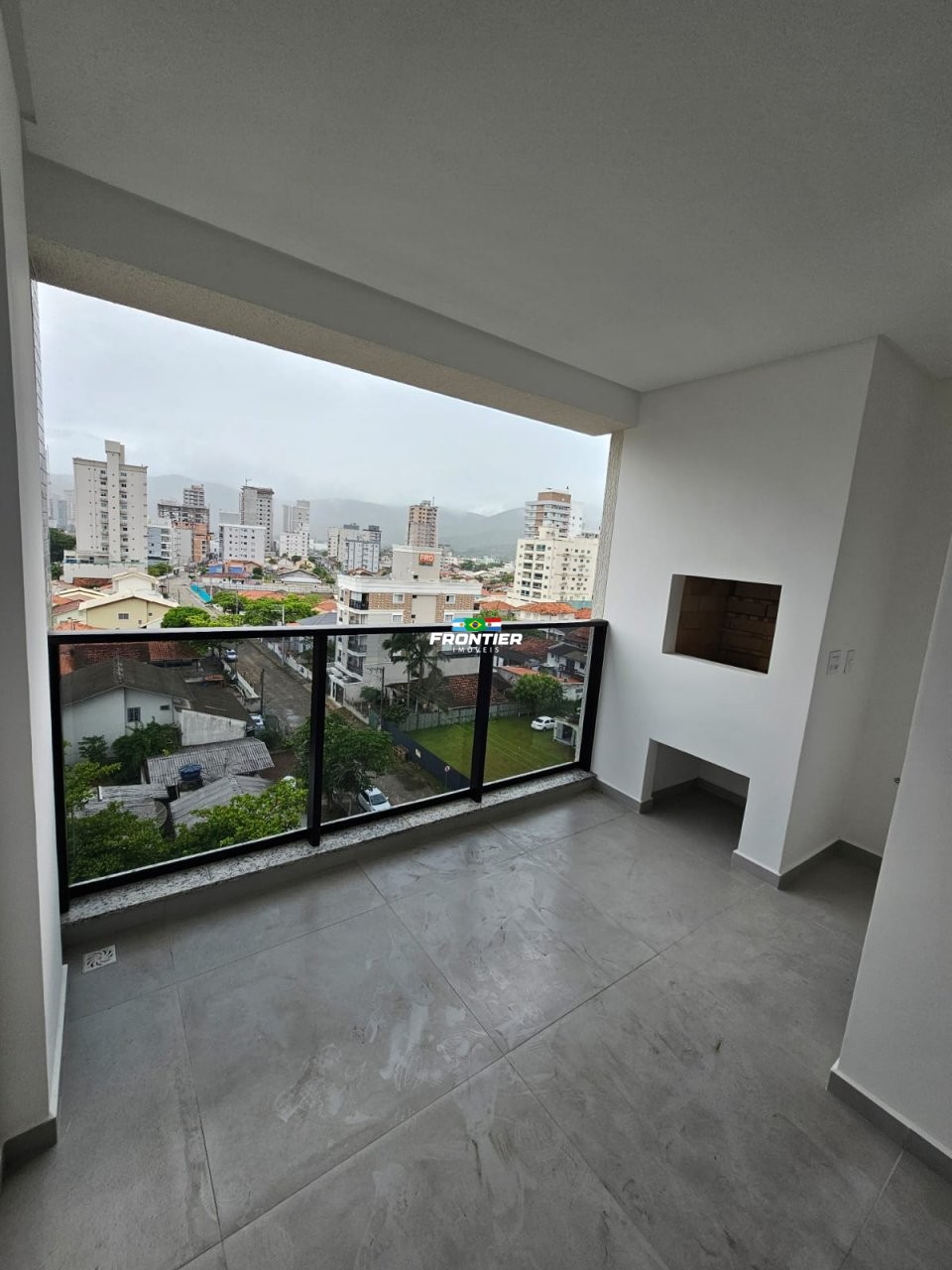 03 Su�tes loca��o anual Porto Belo SC