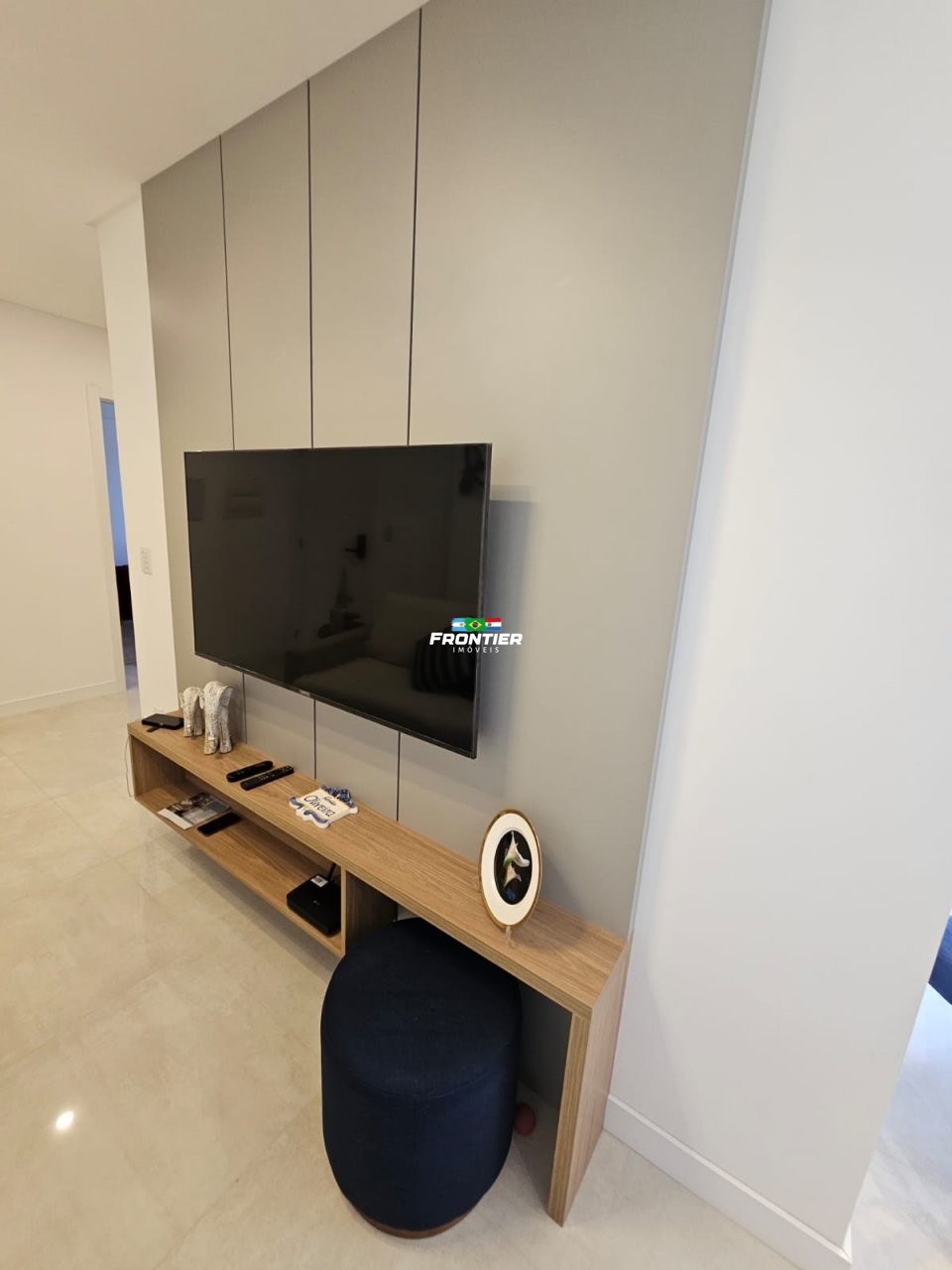 Loca��o anual 2 quartos em Itapema SC.