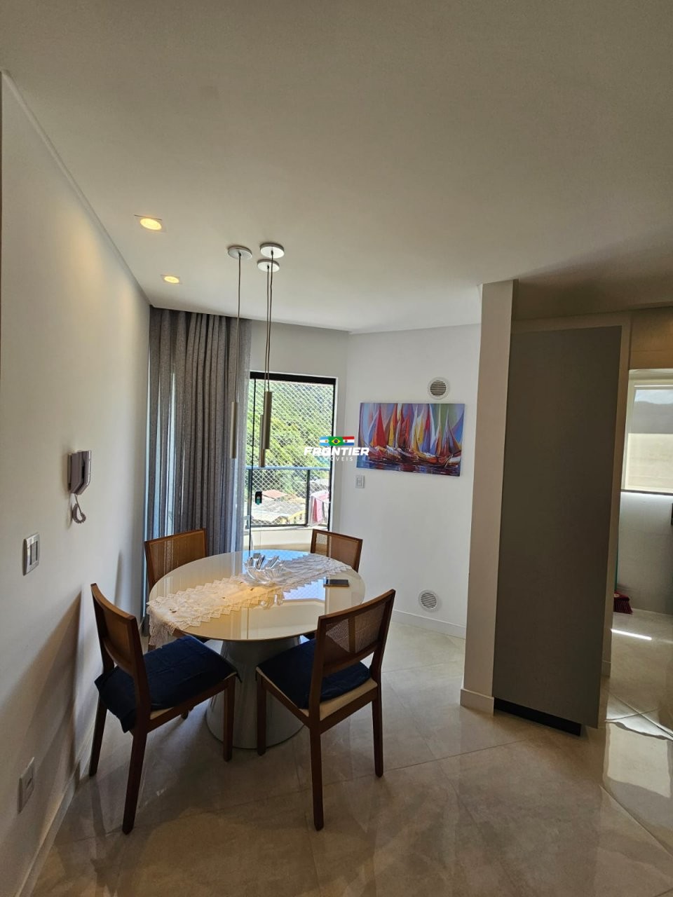 Loca��o anual 2 quartos em Itapema SC.