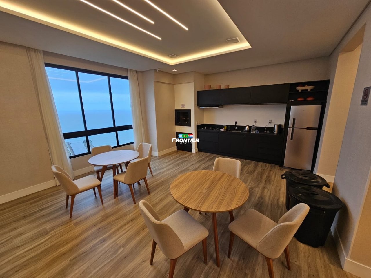 Loca��o anual 2 quartos em Itapema SC.