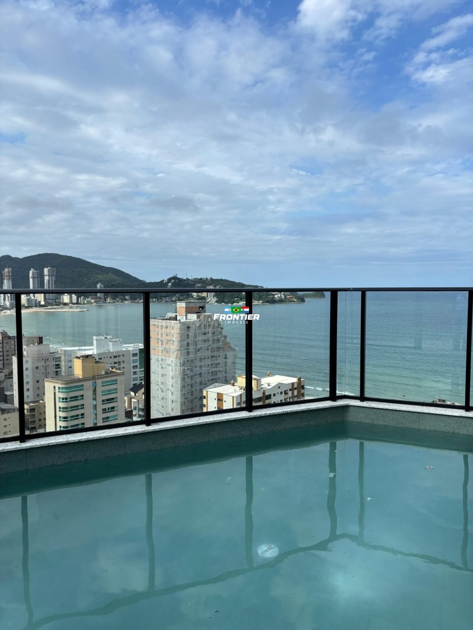 Loca��o anual 2 quartos em Itapema SC.