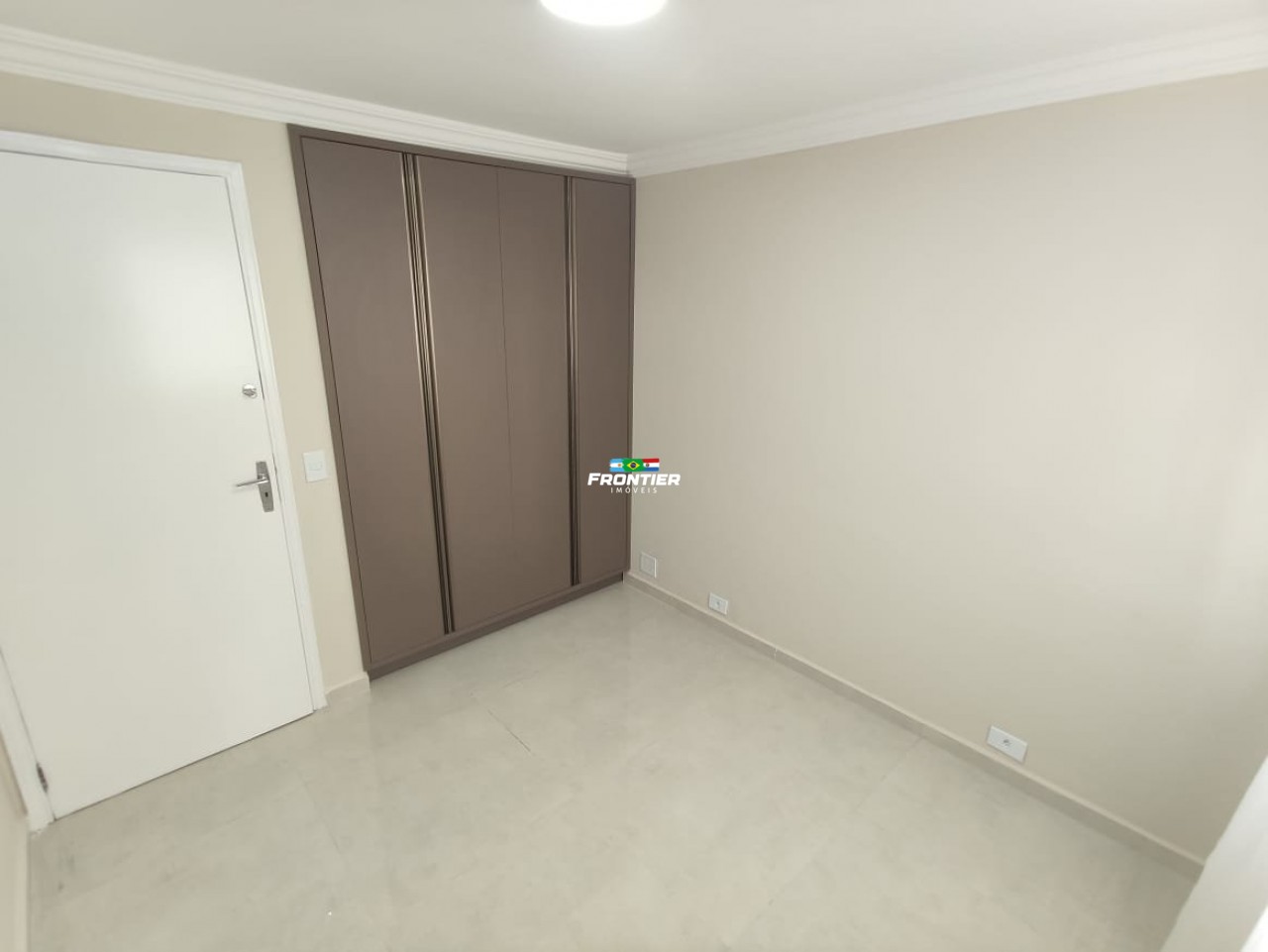 Apartamento � venda 3 quartos Centro de Foz