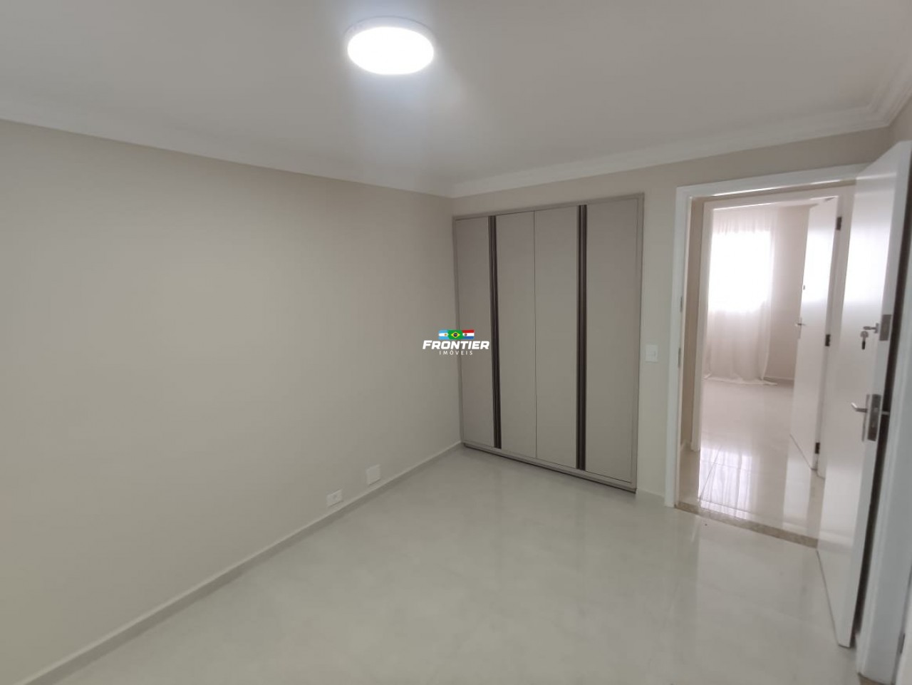 Apartamento � venda 3 quartos Centro de Foz