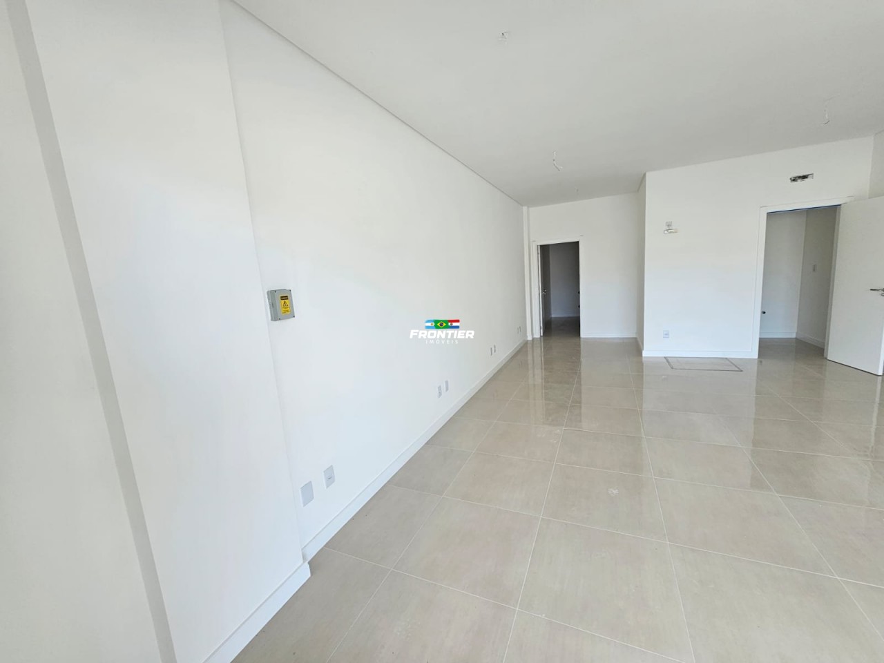 Sala comercial loca��o Anual Porto Belo sc.