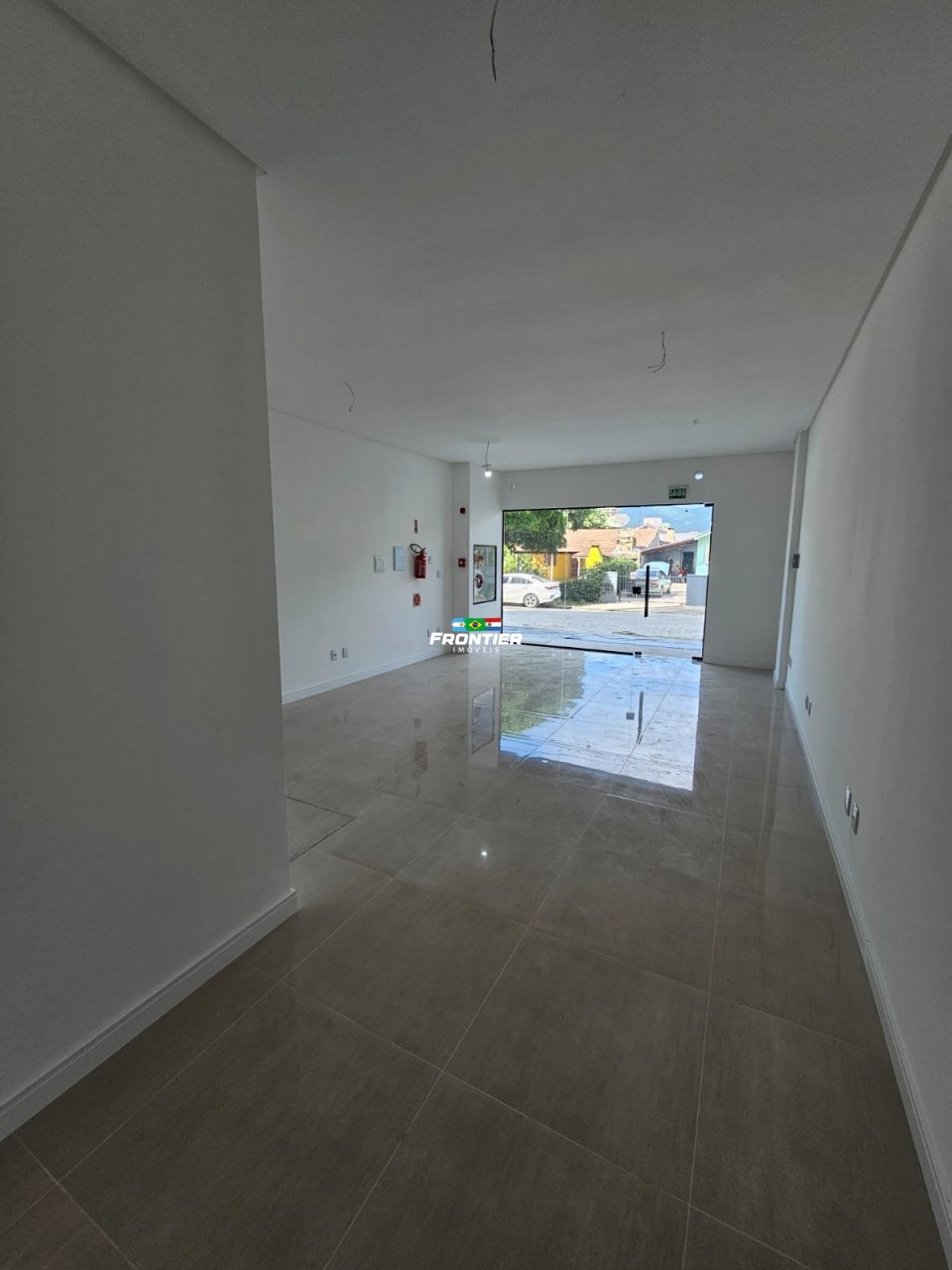 Sala comercial loca��o Anual Porto Belo sc.