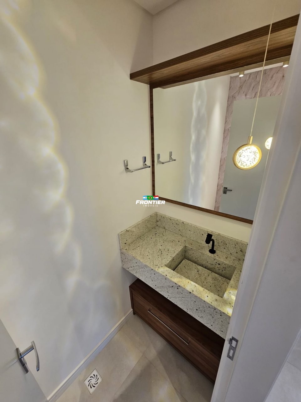 Loca��o anual  Porto Belo, 02 Su�tes