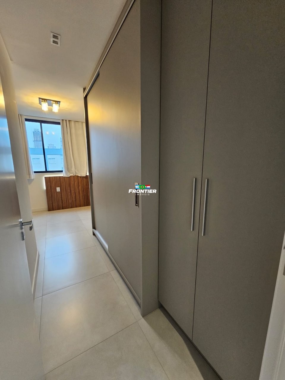 02 Su�tes semi mobiliado Porto Belo SC.