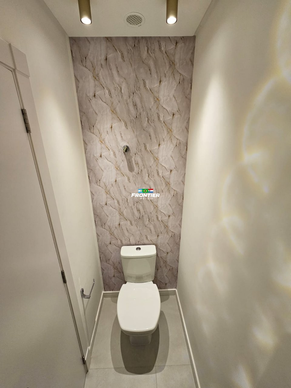 02 Su�tes semi mobiliado Porto Belo SC.