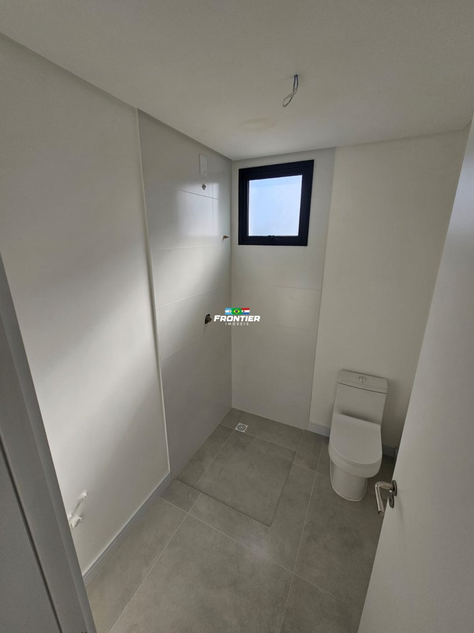 02 Su�tes pronto para morar em 100x, Porto Belo
