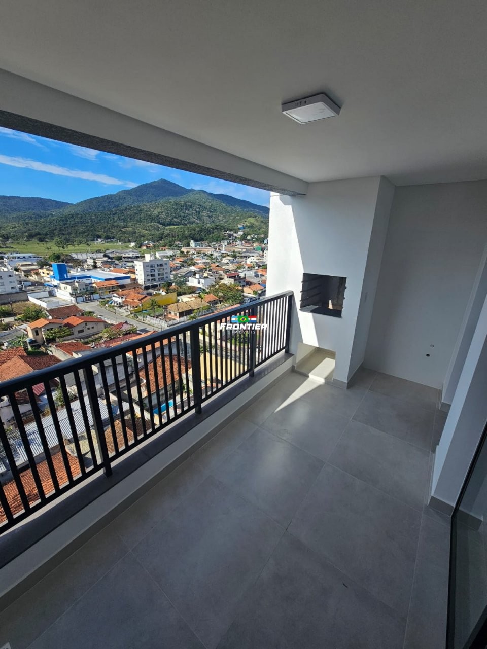 02 Su�tes pronto para morar em 100x, Porto Belo