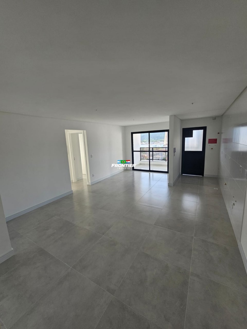 02 Su�tes pronto para morar em 100x, Porto Belo